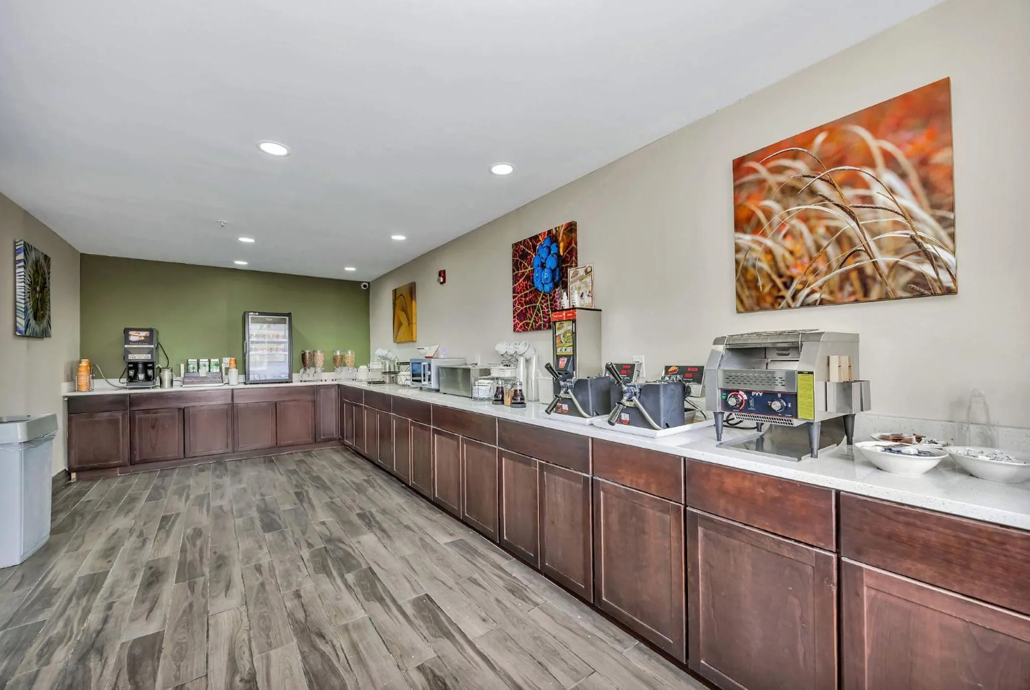 Coffee/tea facilities in College Inn