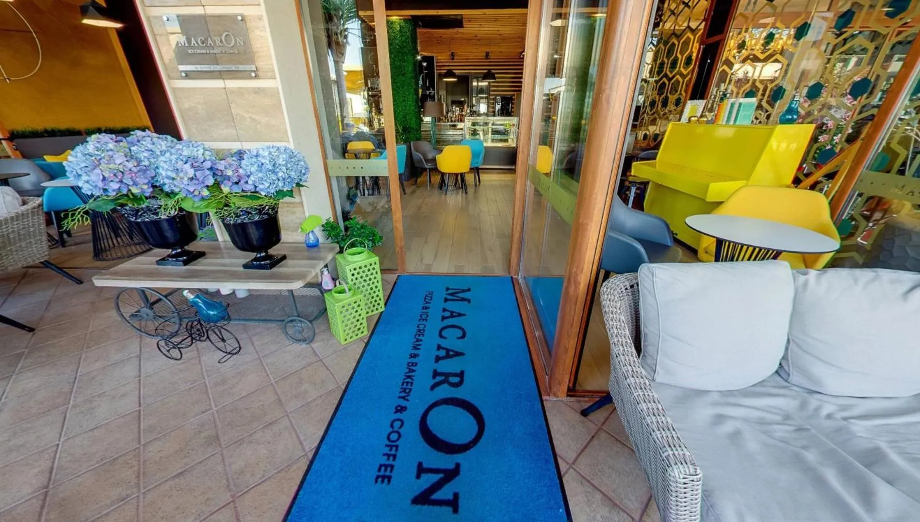 Lounge or bar in Maria Palace Complex