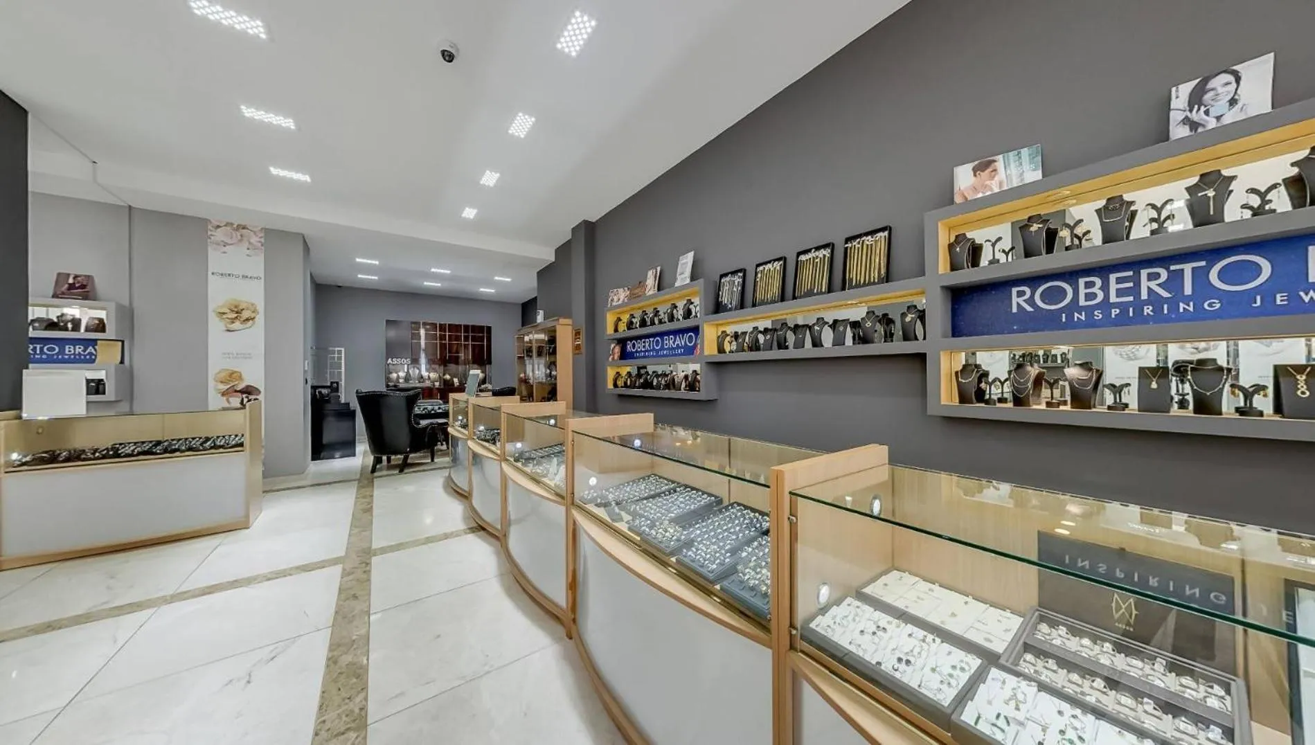 On-site shops in Maria Palace Complex