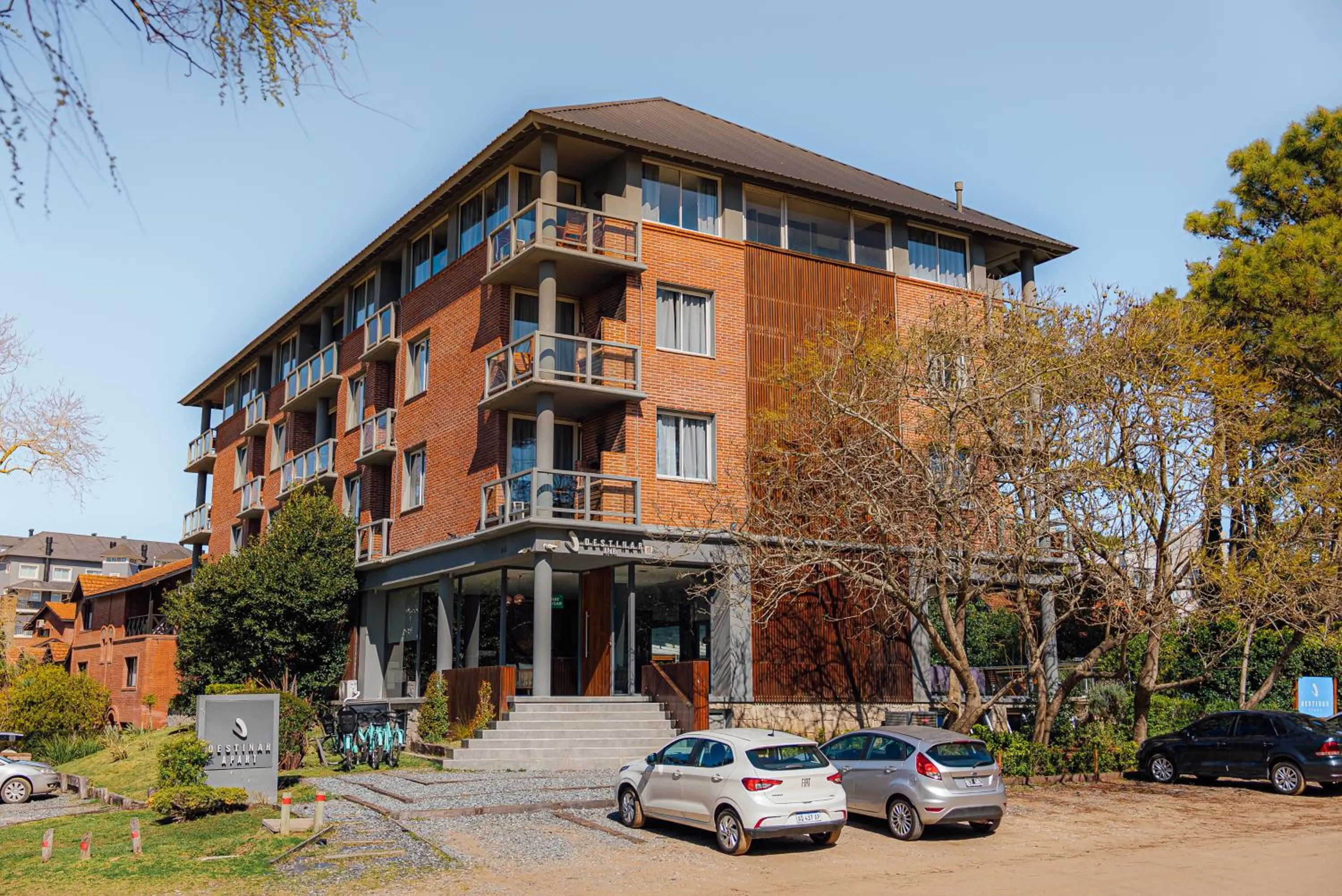 Property building in Destinar Apart