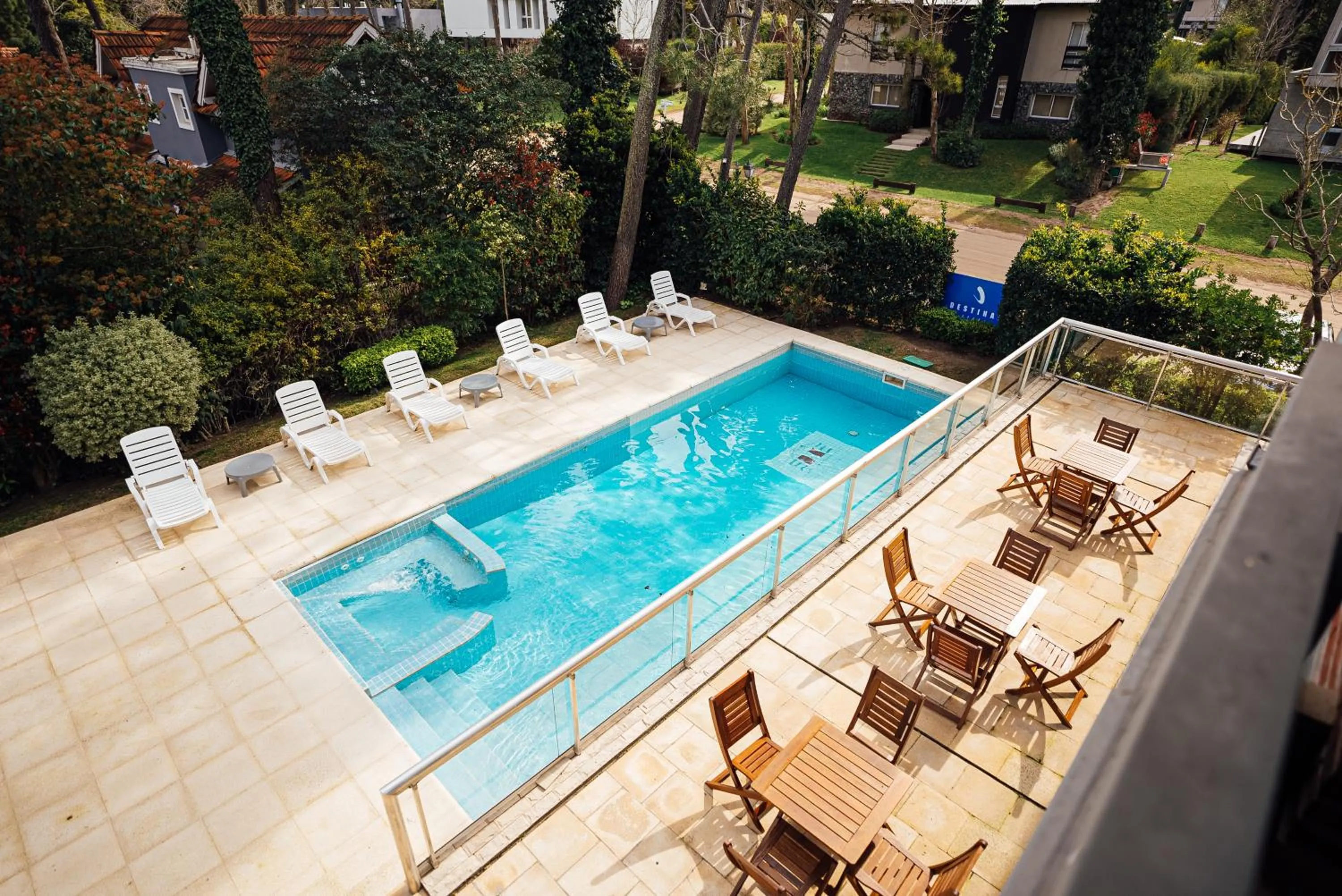 Garden in Destinar Apart