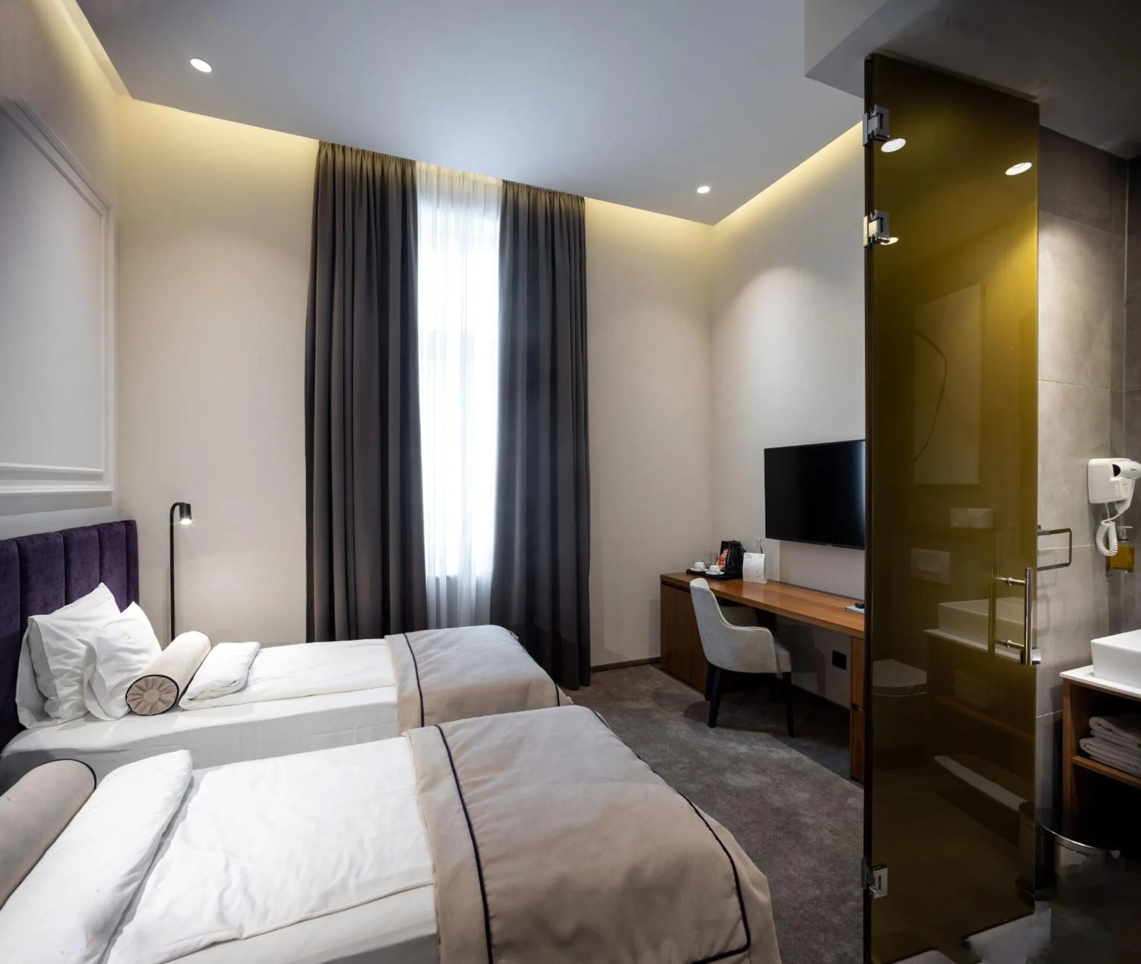 Bed in Maison Royale