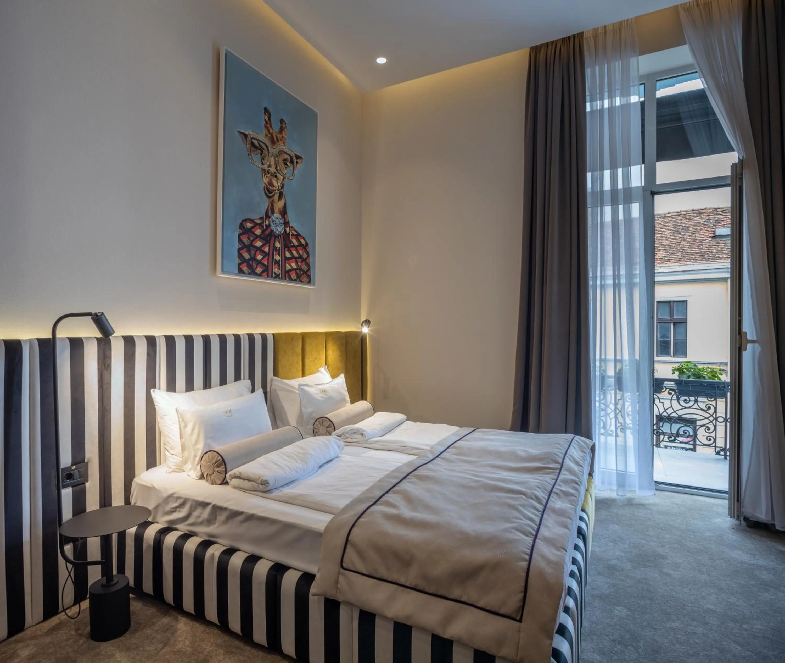 Bedroom, Bed in Maison Royale