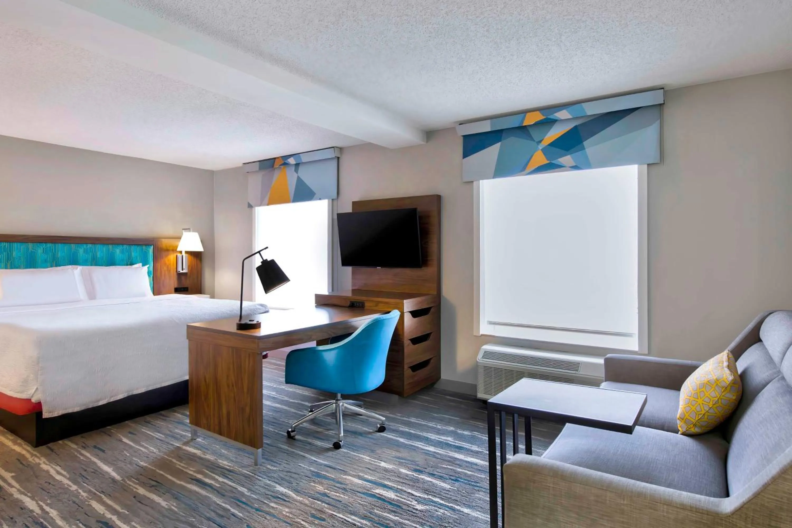 Bedroom, Bed in Hampton Inn & Suites Jackson