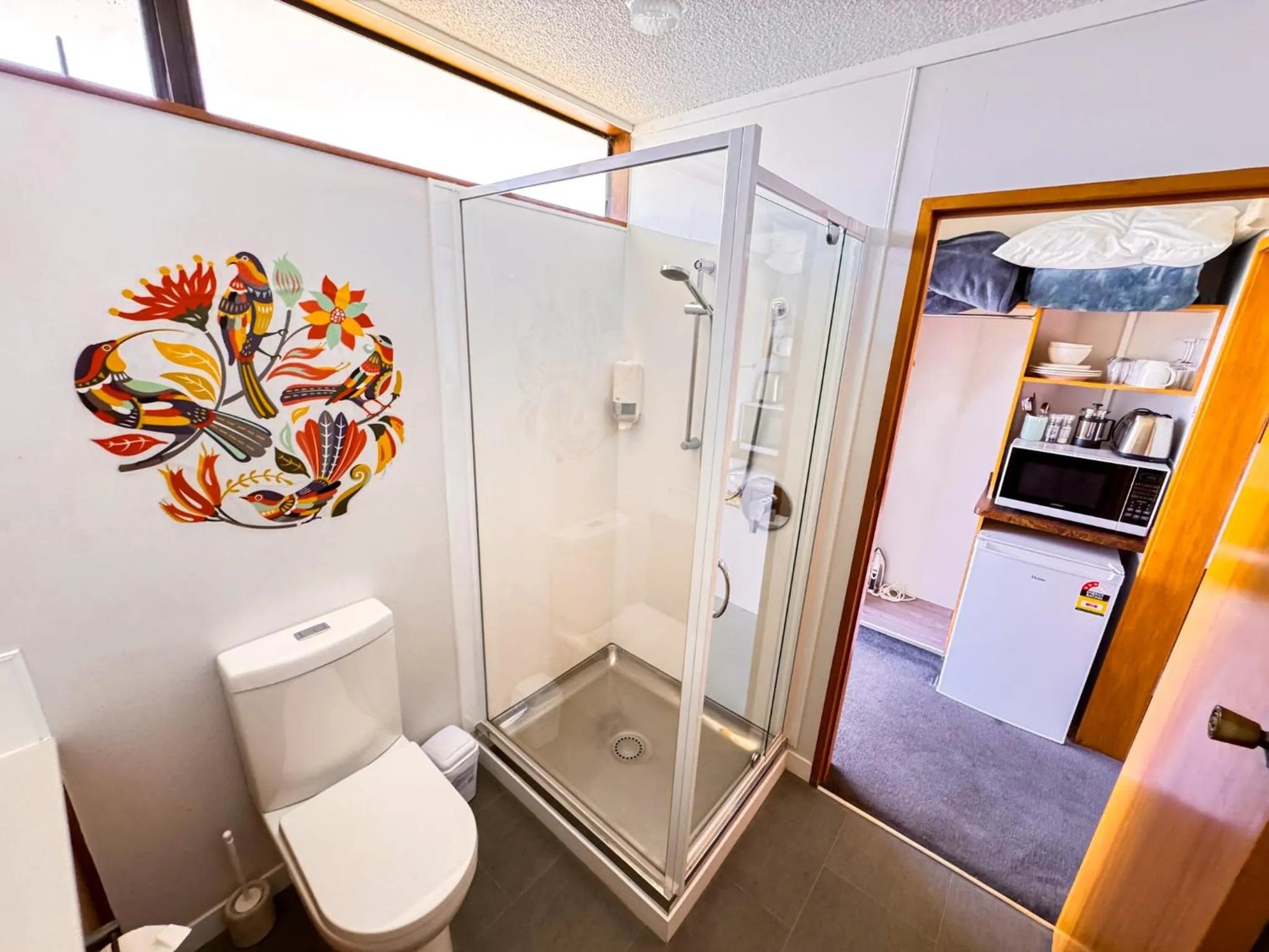 Shower in Waikanae Beach Motel