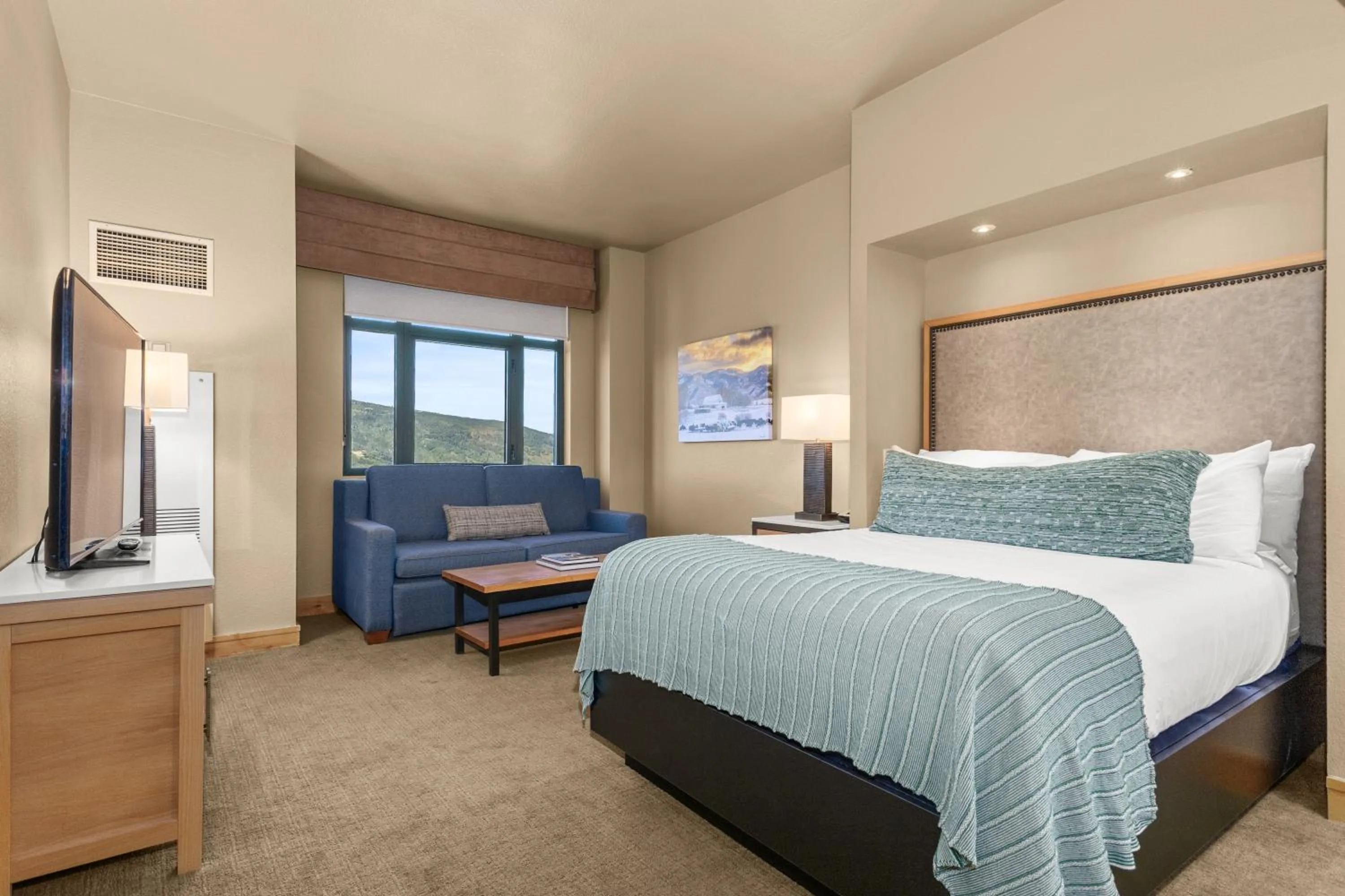 TV and multimedia, Bed in The Steamboat Grand