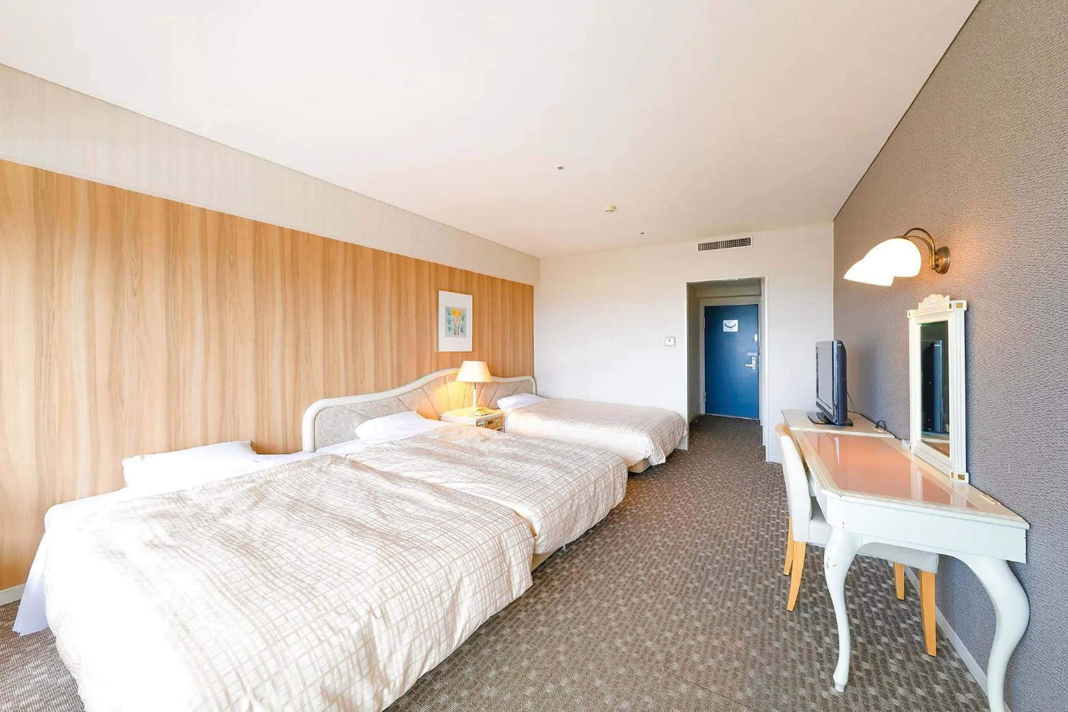 Photo of the whole room, Bed in Ooedo Onsen Monogatari Hotel Reoma no Mori