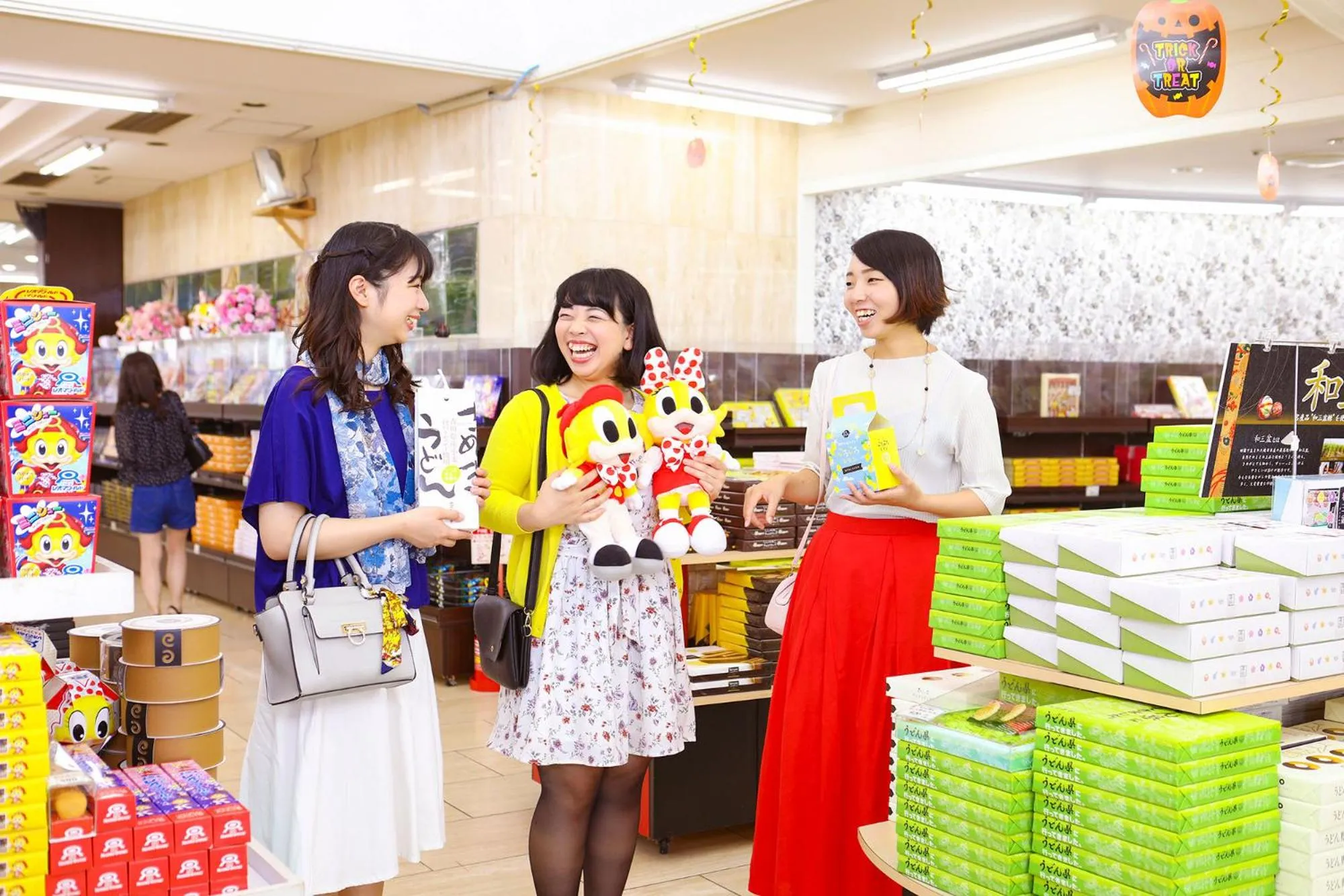 On-site shops in Ooedo Onsen Monogatari Hotel Reoma no Mori