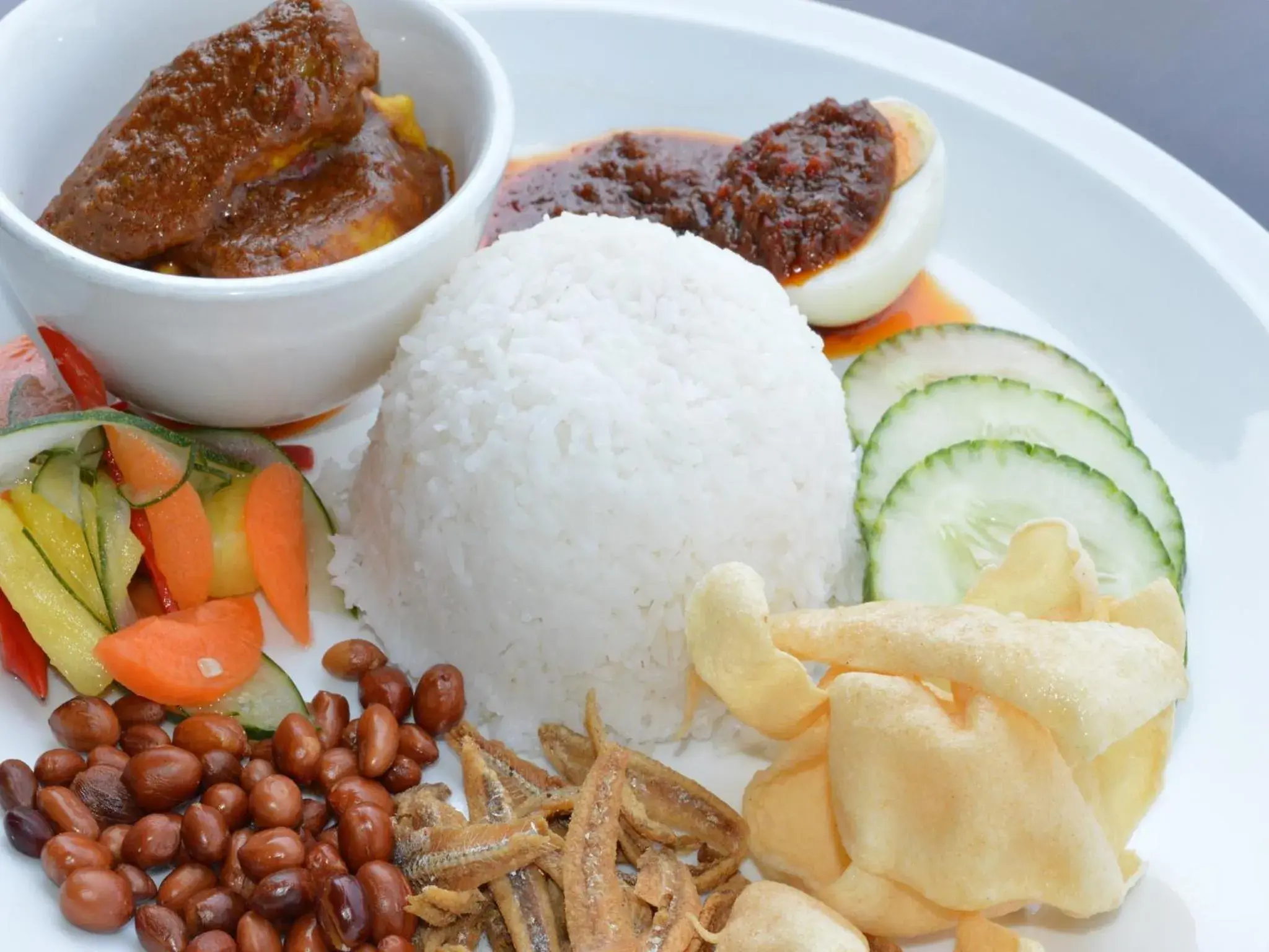 Asian breakfast in Kasih Sayang Hill Resort Asian breakfast in Kasih Sayang Hill Resort