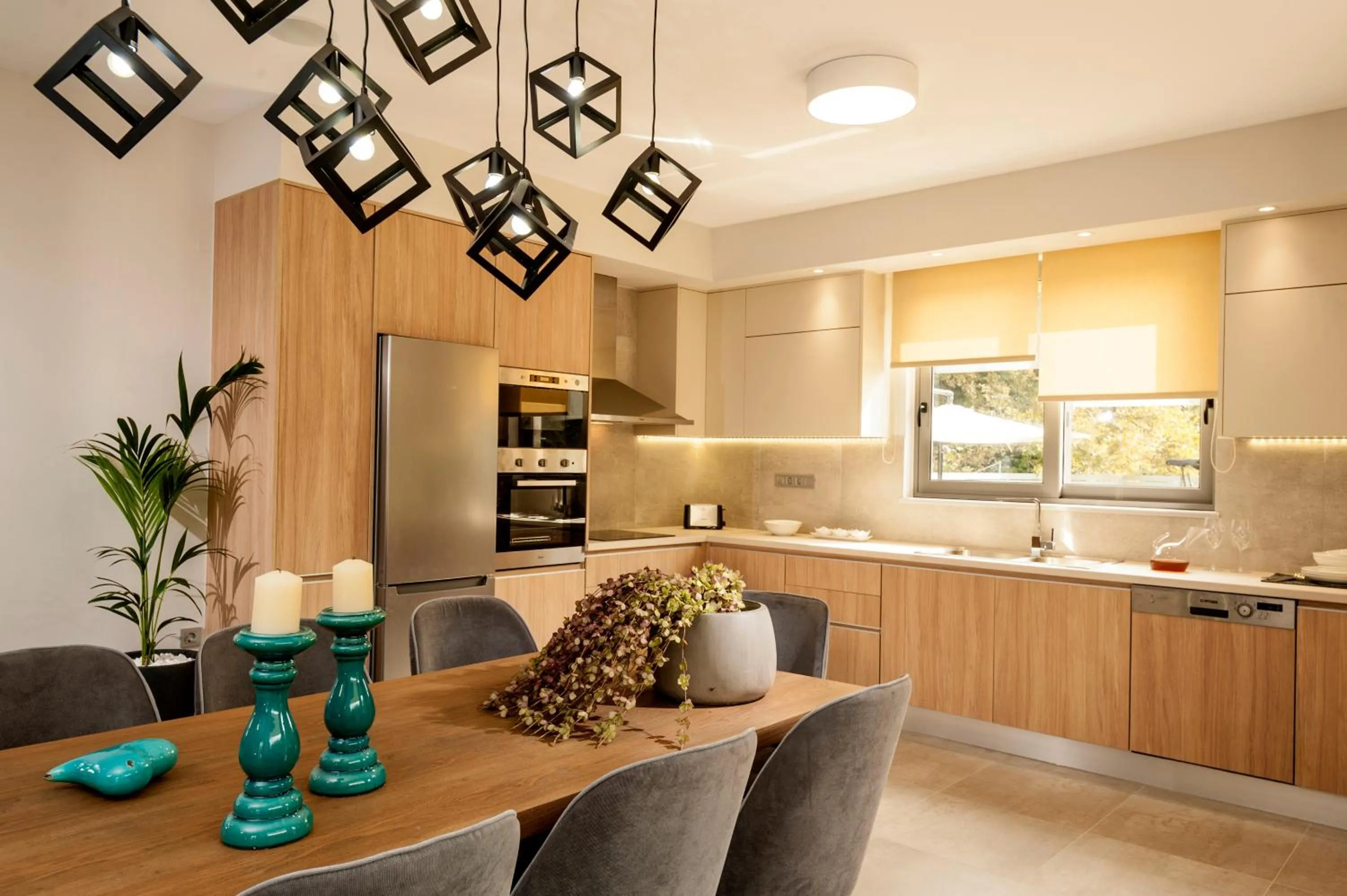 Kitchen or kitchenette in Kagiemar Luxury House