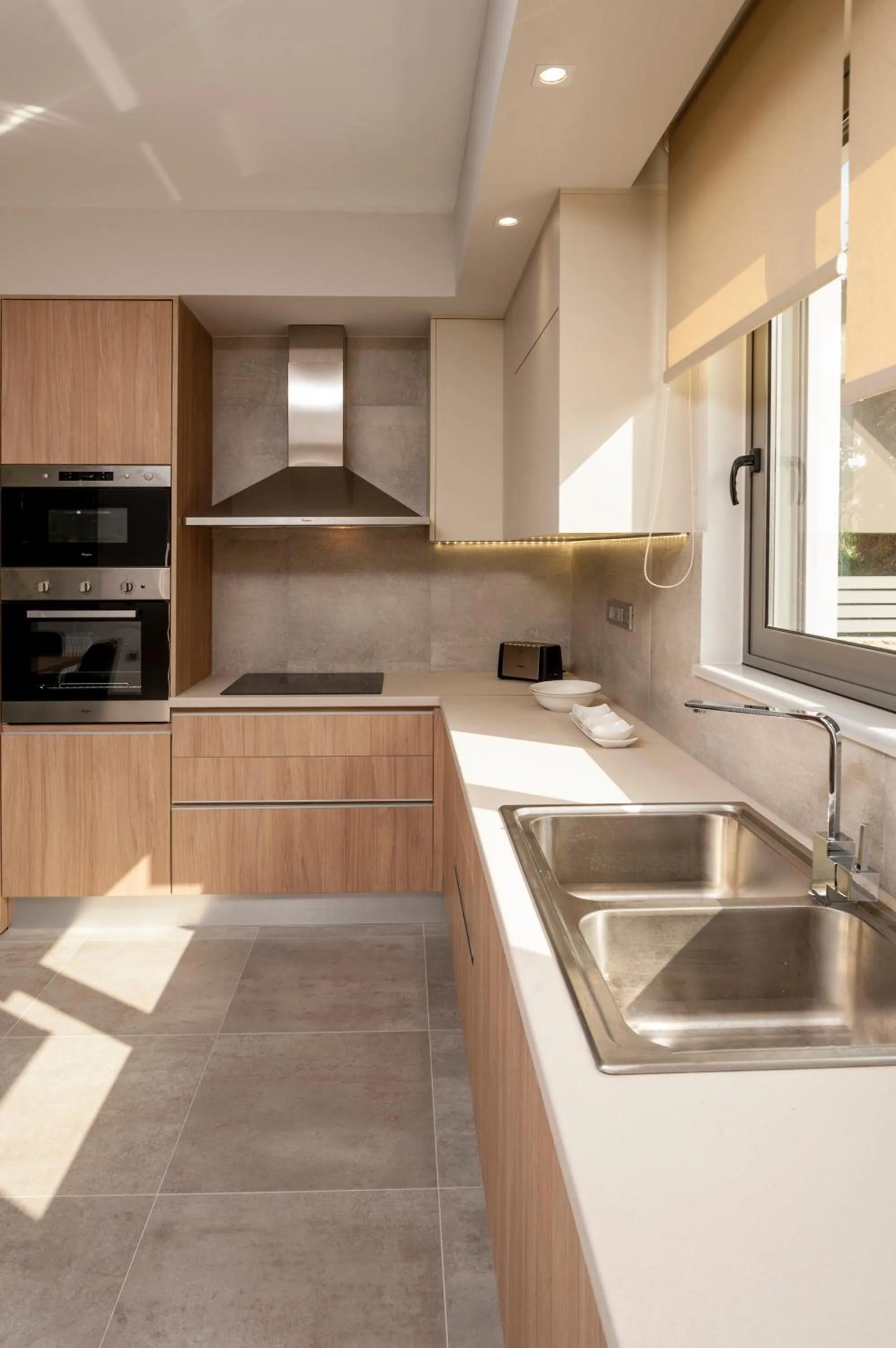Kitchen or kitchenette in Kagiemar Luxury House