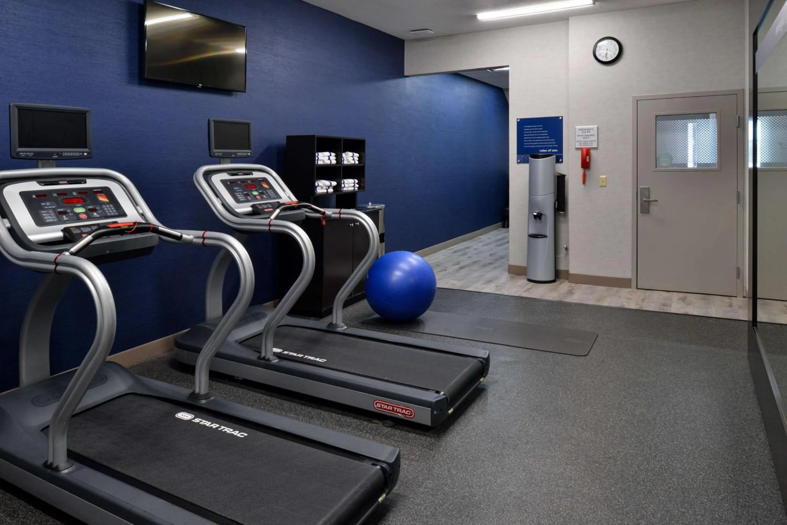 Fitness centre/facilities in Hampton Inn Kansas City Northeast