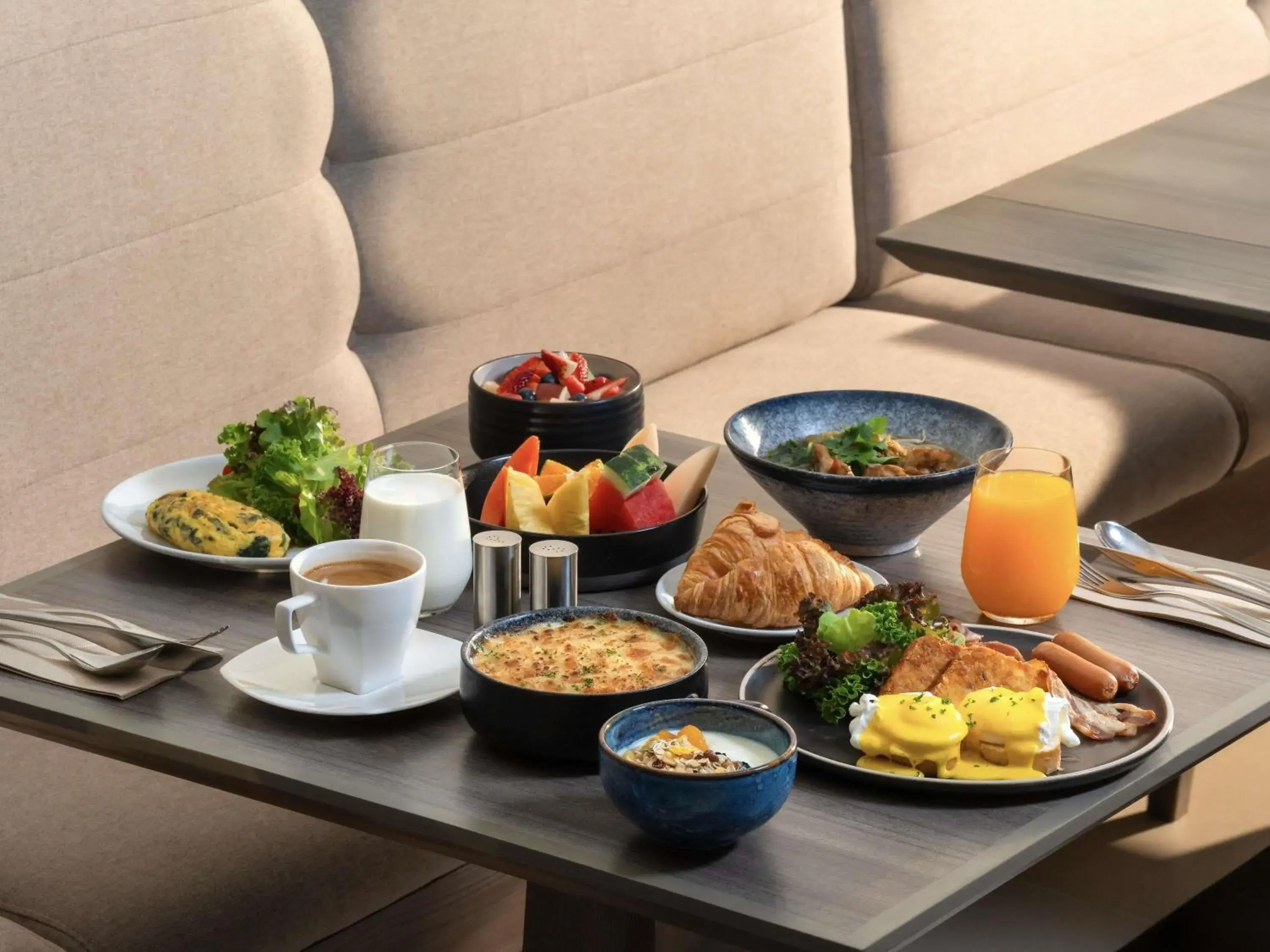 Property building in Mercure Bangkok Siam Property building in Mercure Bangkok Siam