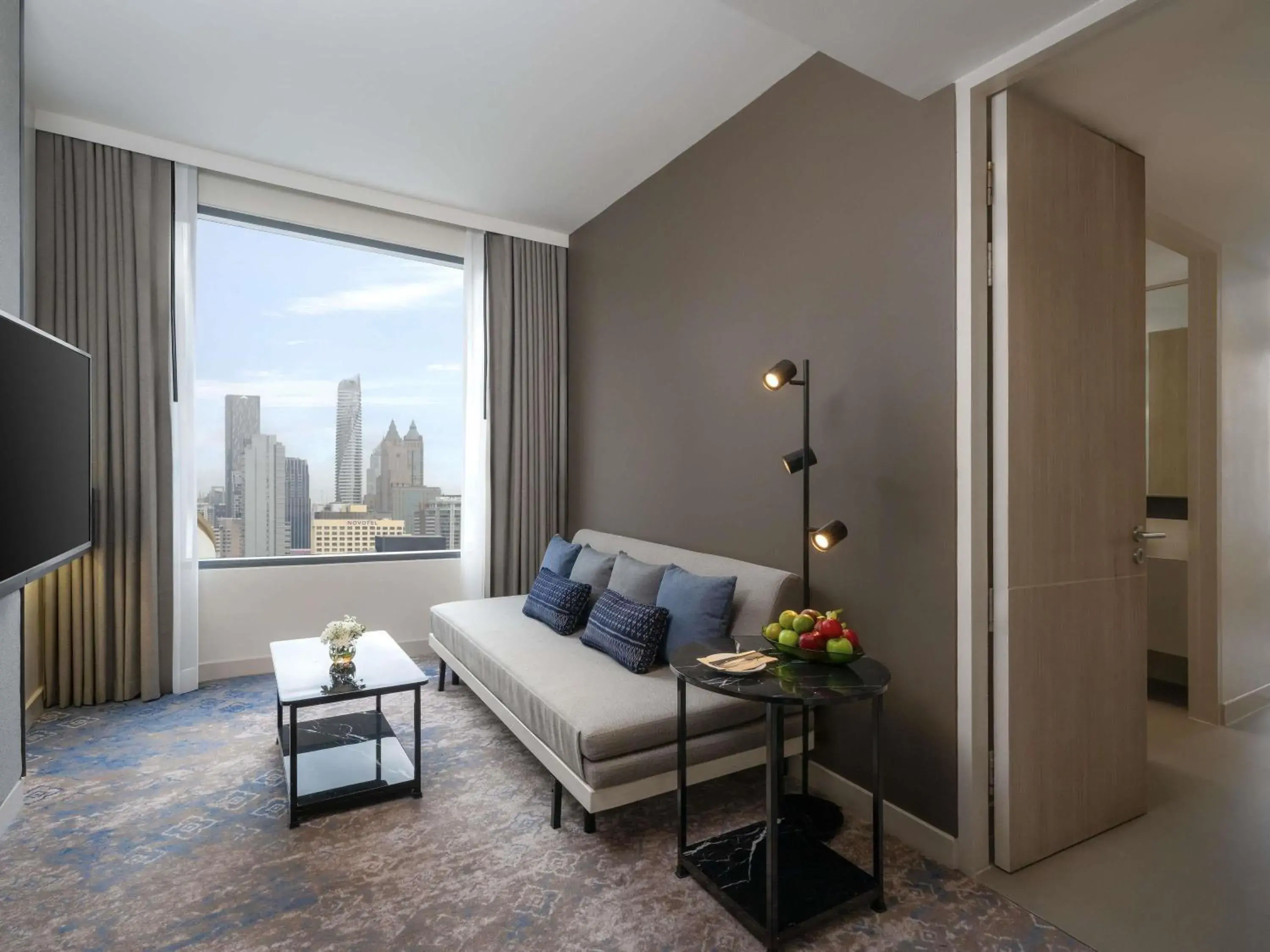 Bedroom in Mercure Bangkok Siam Bedroom in Mercure Bangkok Siam