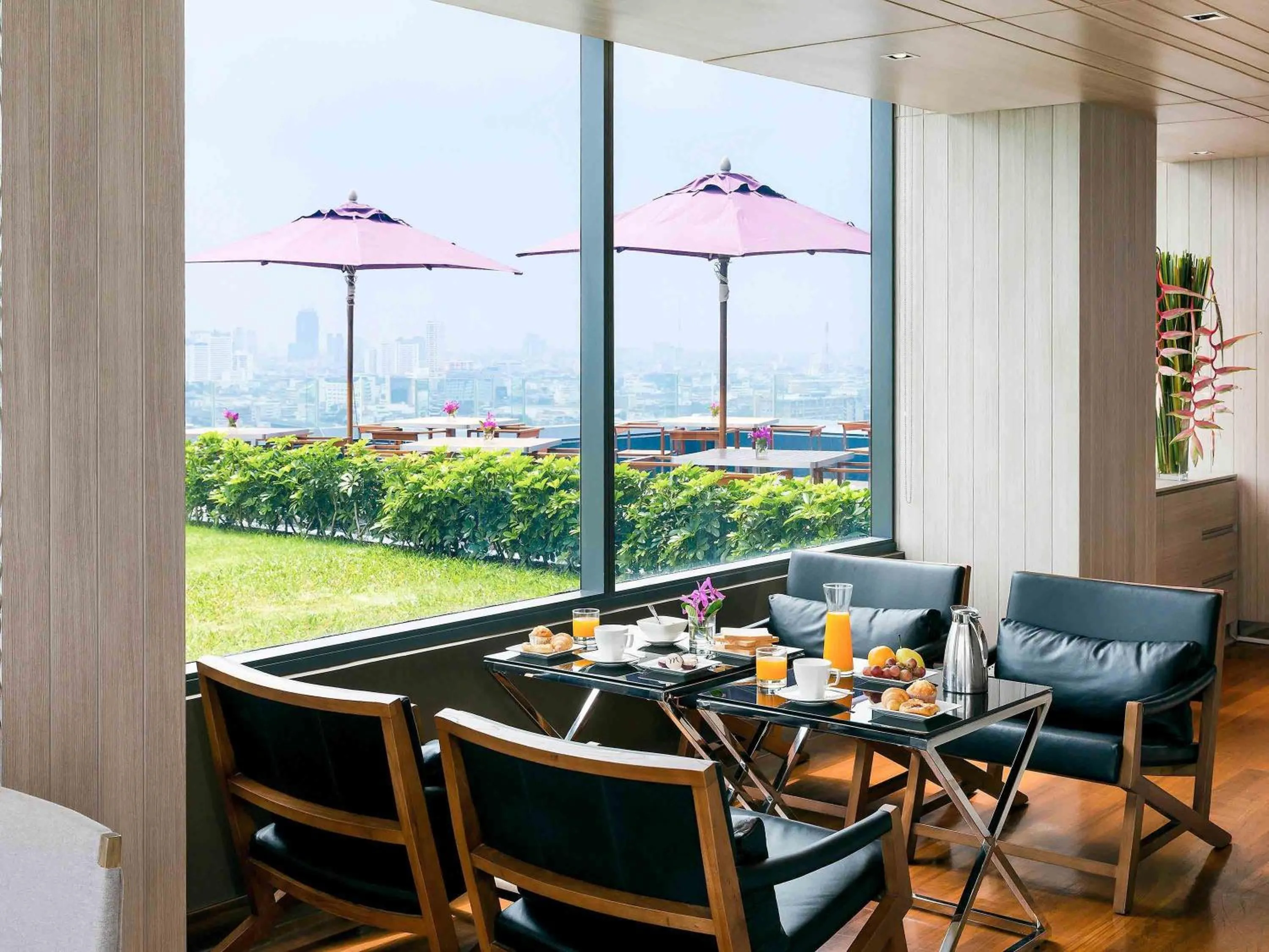 Property building in Mercure Bangkok Siam