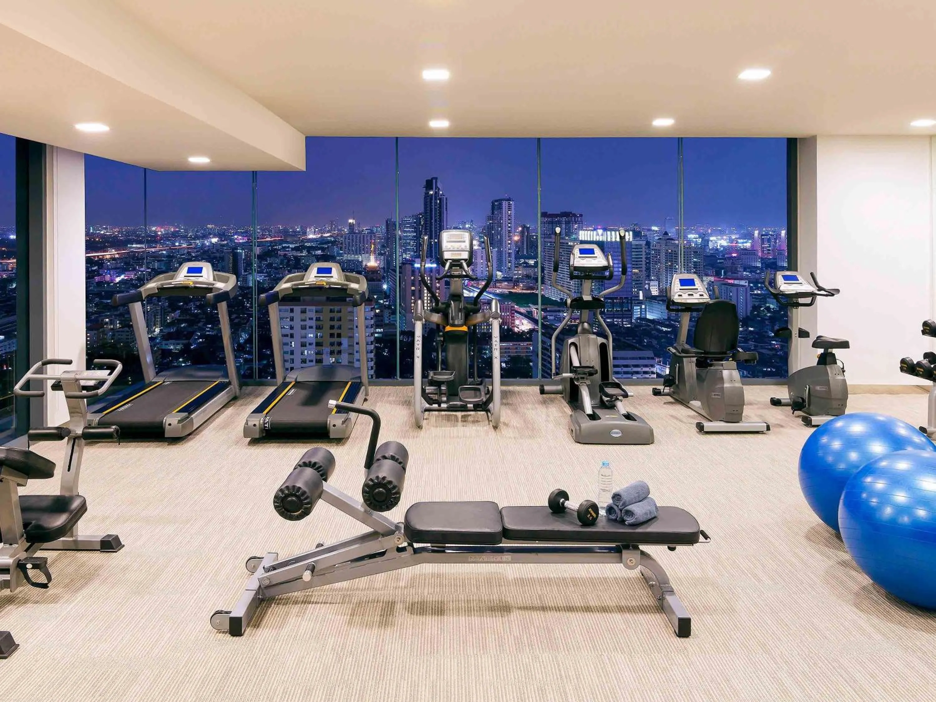Fitness centre/facilities in Mercure Bangkok Siam