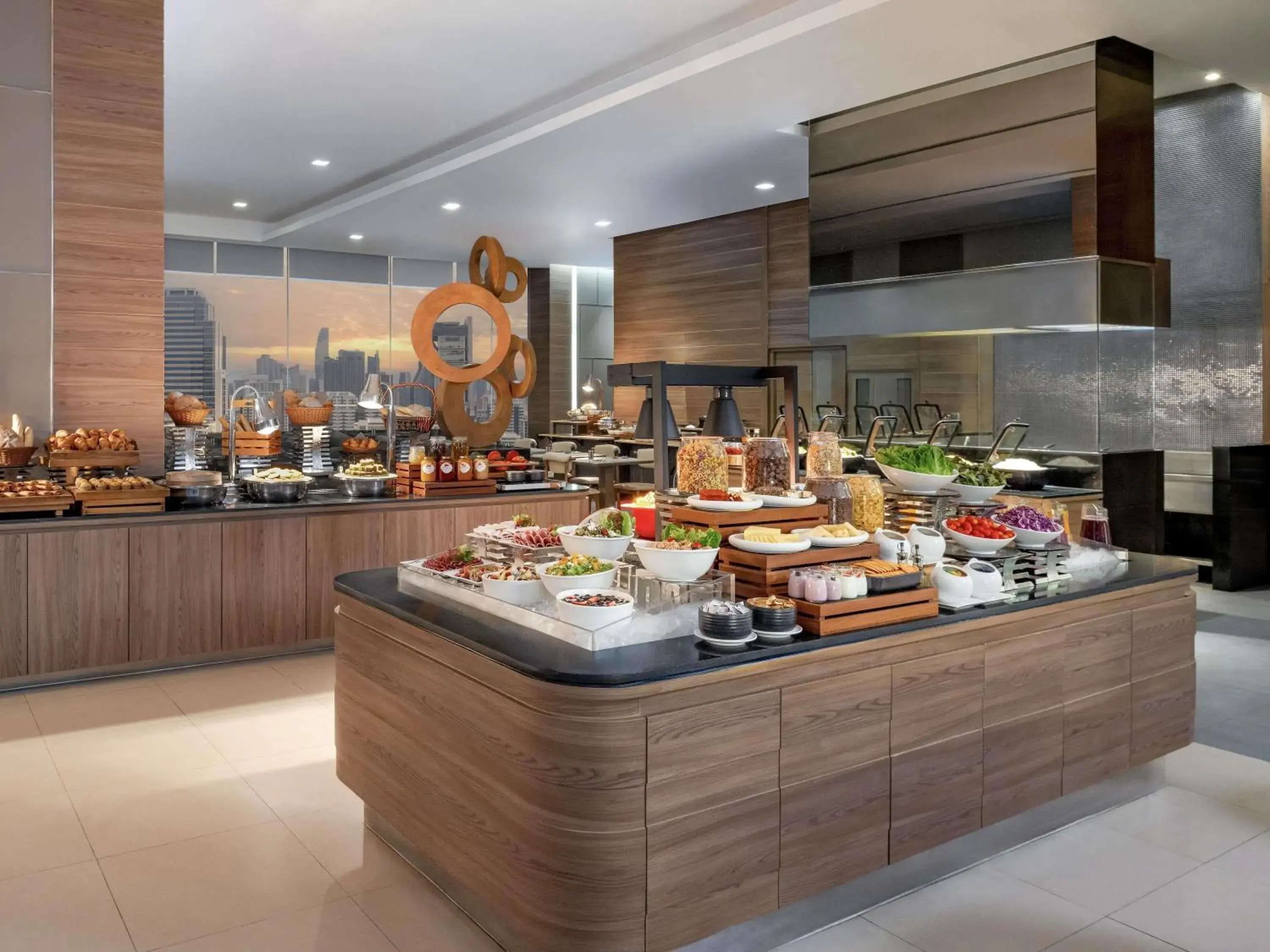 Restaurant/places to eat in Mercure Bangkok Siam Restaurant/places to eat in Mercure Bangkok Siam