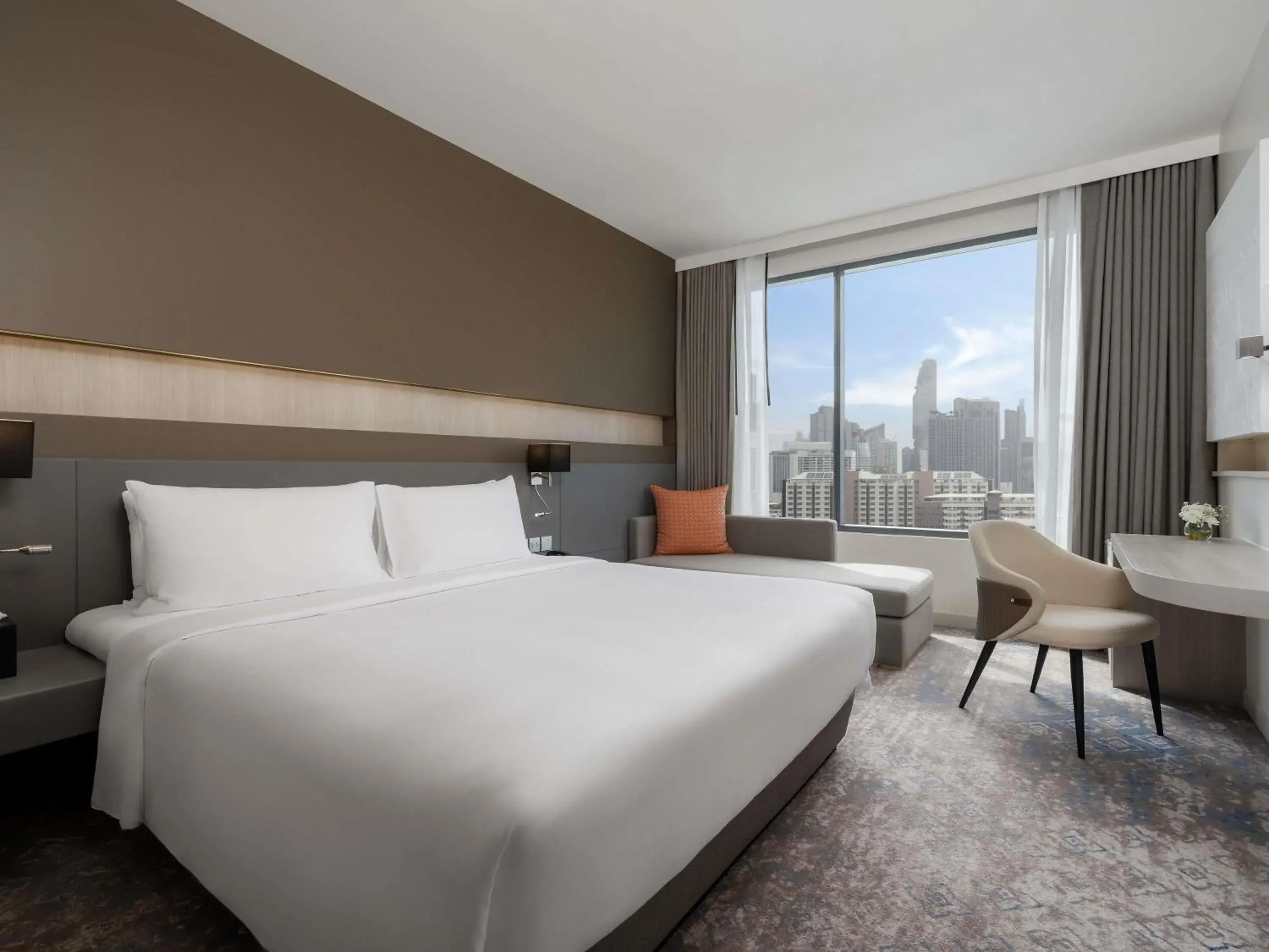 Bedroom, Bed in Mercure Bangkok Siam Bedroom, Bed in Mercure Bangkok Siam