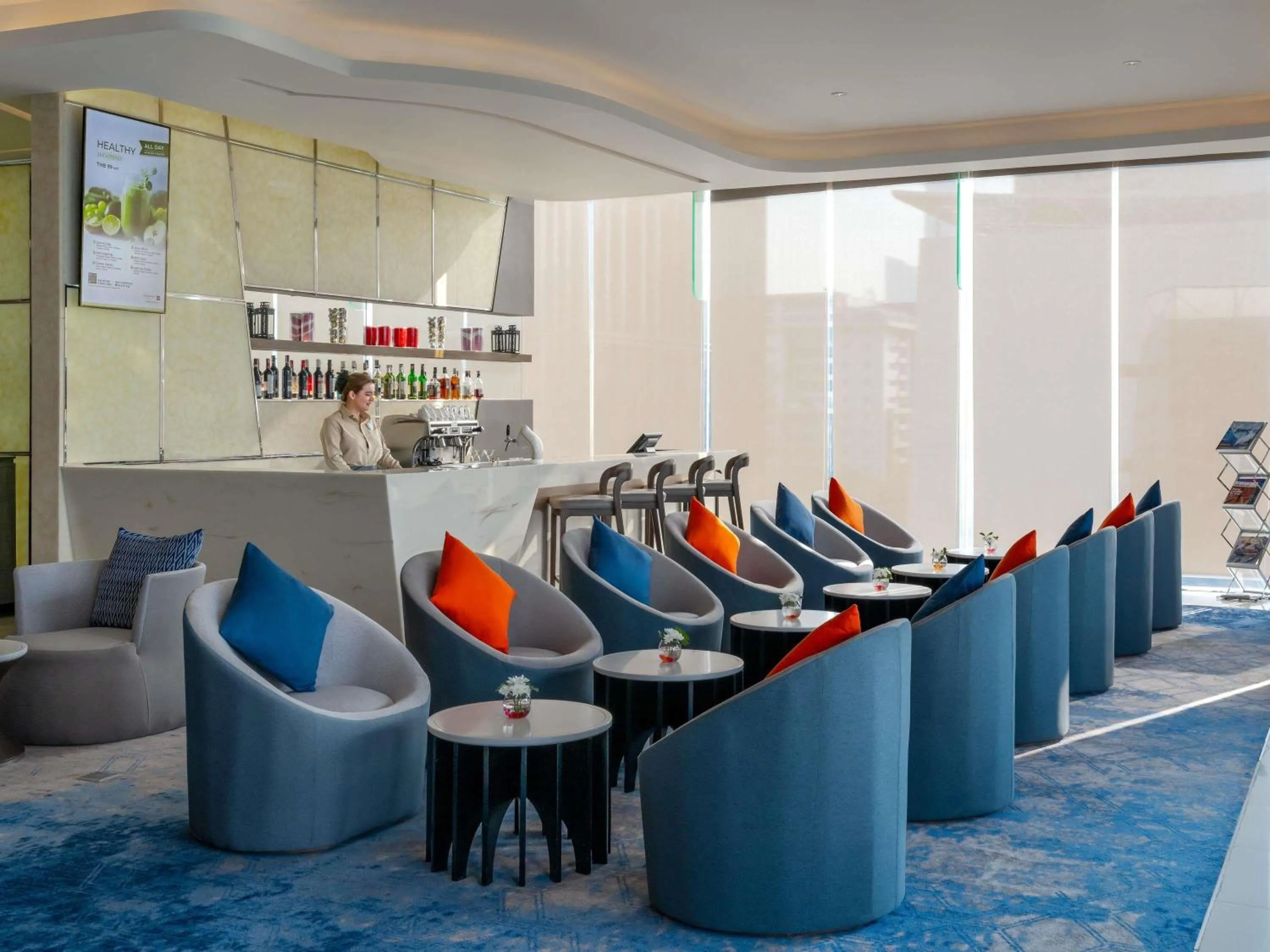 Lounge or bar in Mercure Bangkok Siam