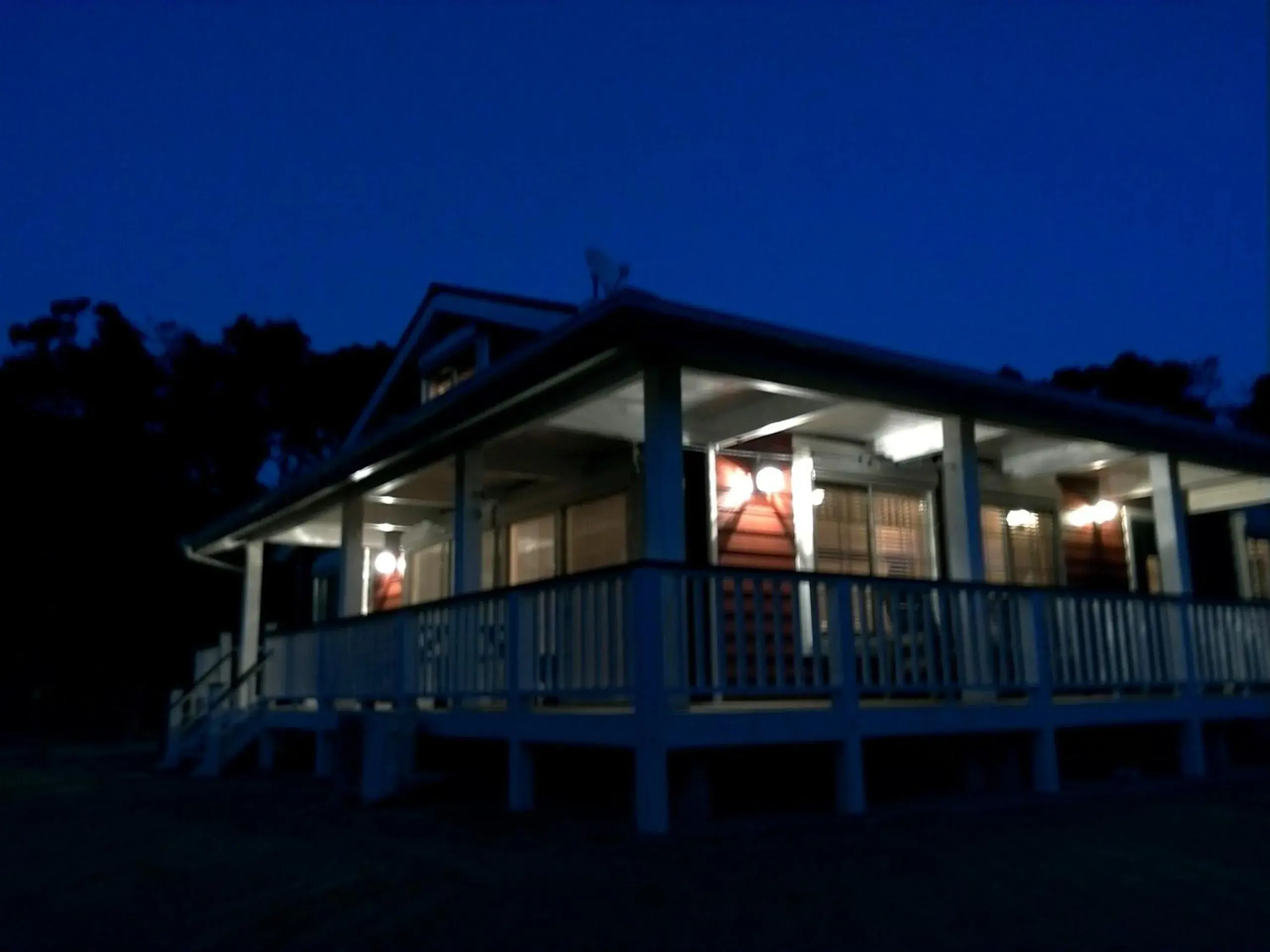 Facade/entrance in Hana Mana Facade/entrance in Hana Mana