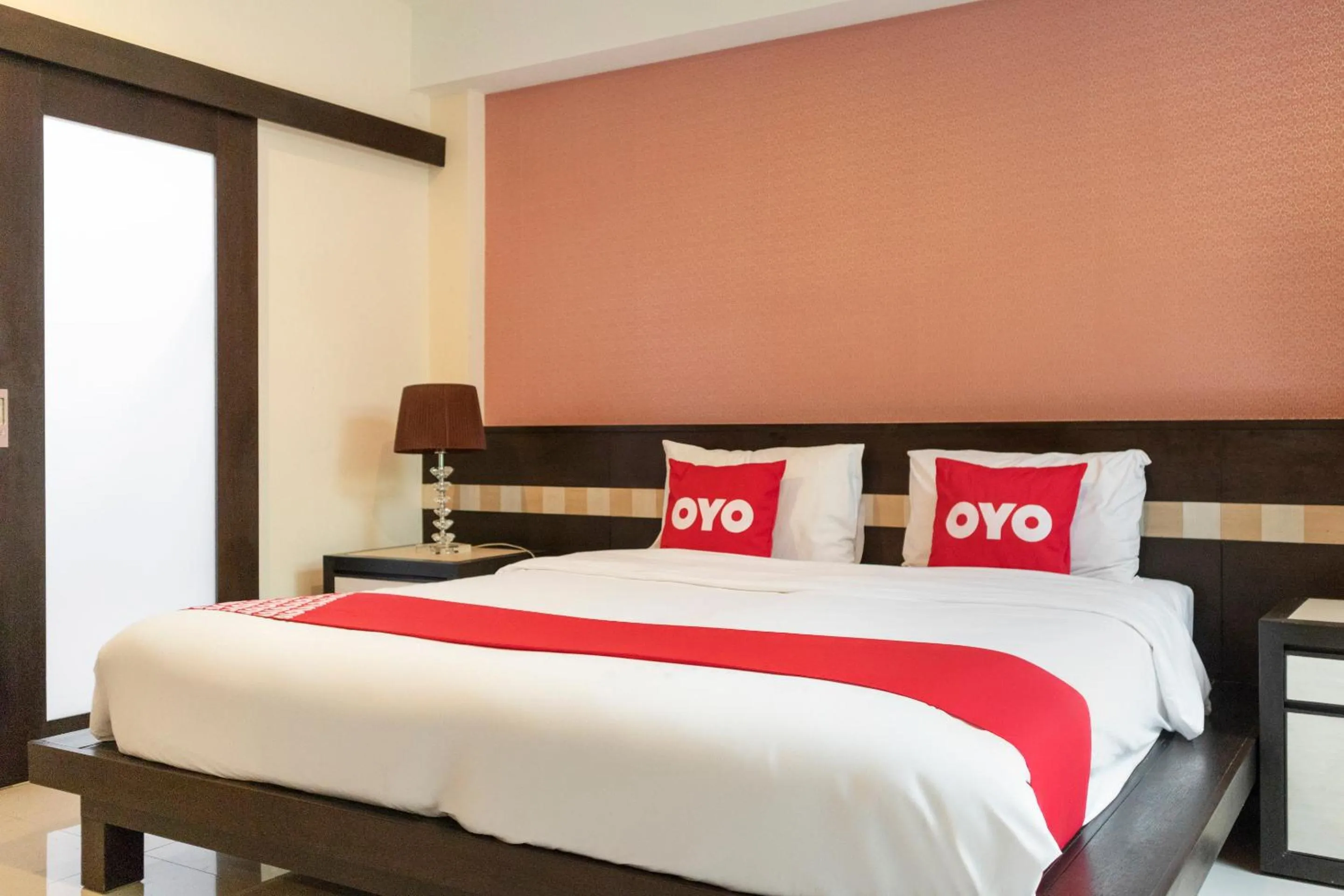 Bedroom in OYO 358 Rattana Residence Thalang