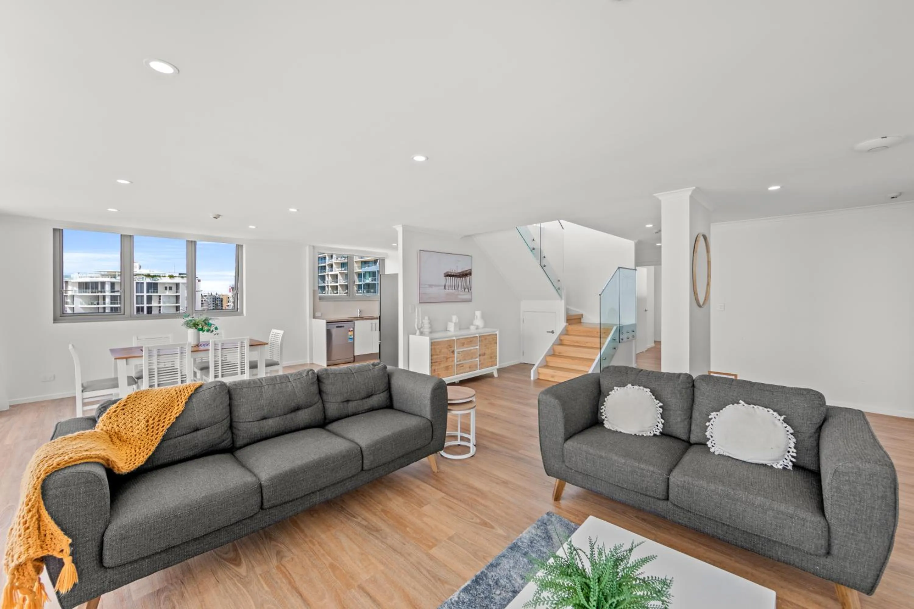 Living room in Northwind Beachfront Apartments