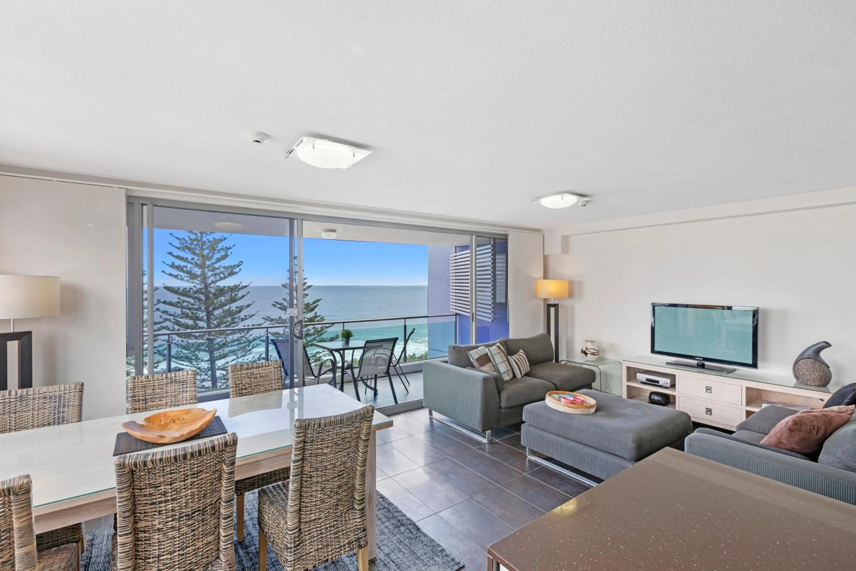 Living room in Northwind Beachfront Apartments