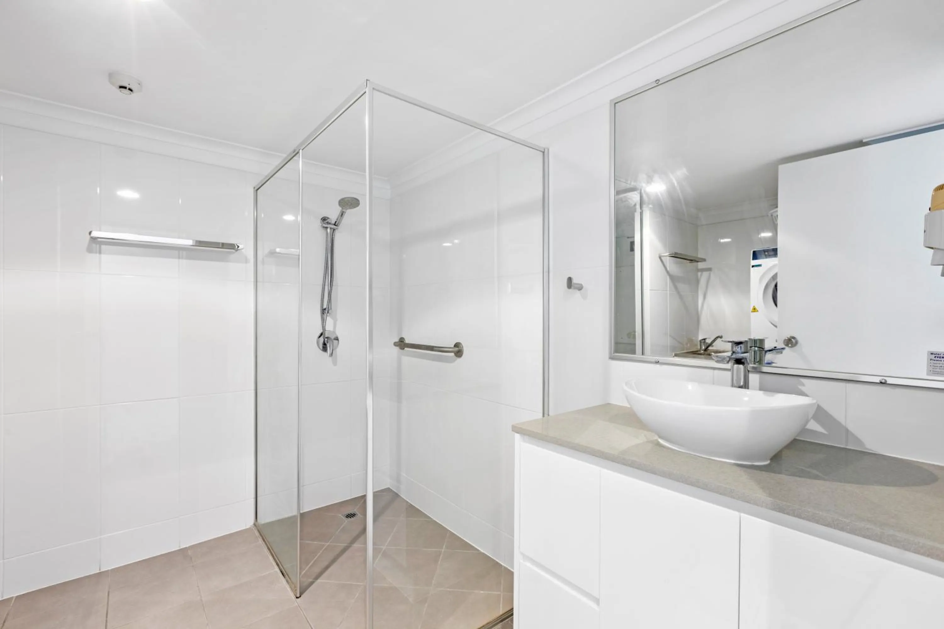 Bathroom in Northwind Beachfront Apartments