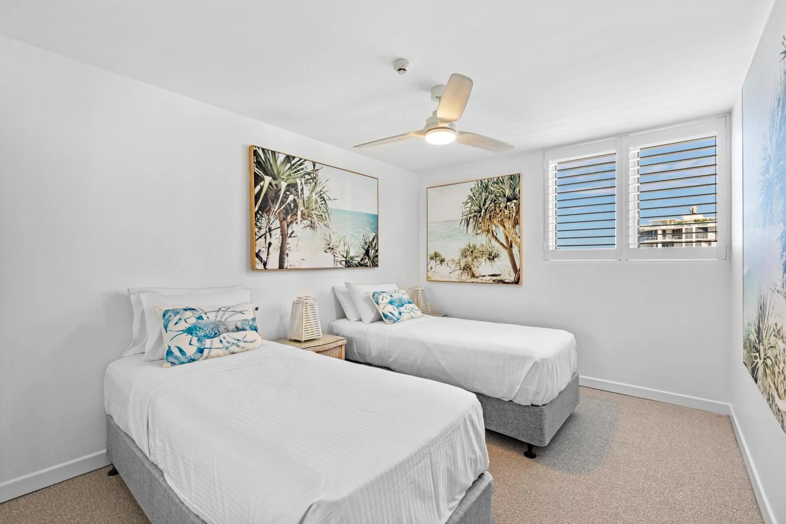Bedroom, Bed in Northwind Beachfront Apartments