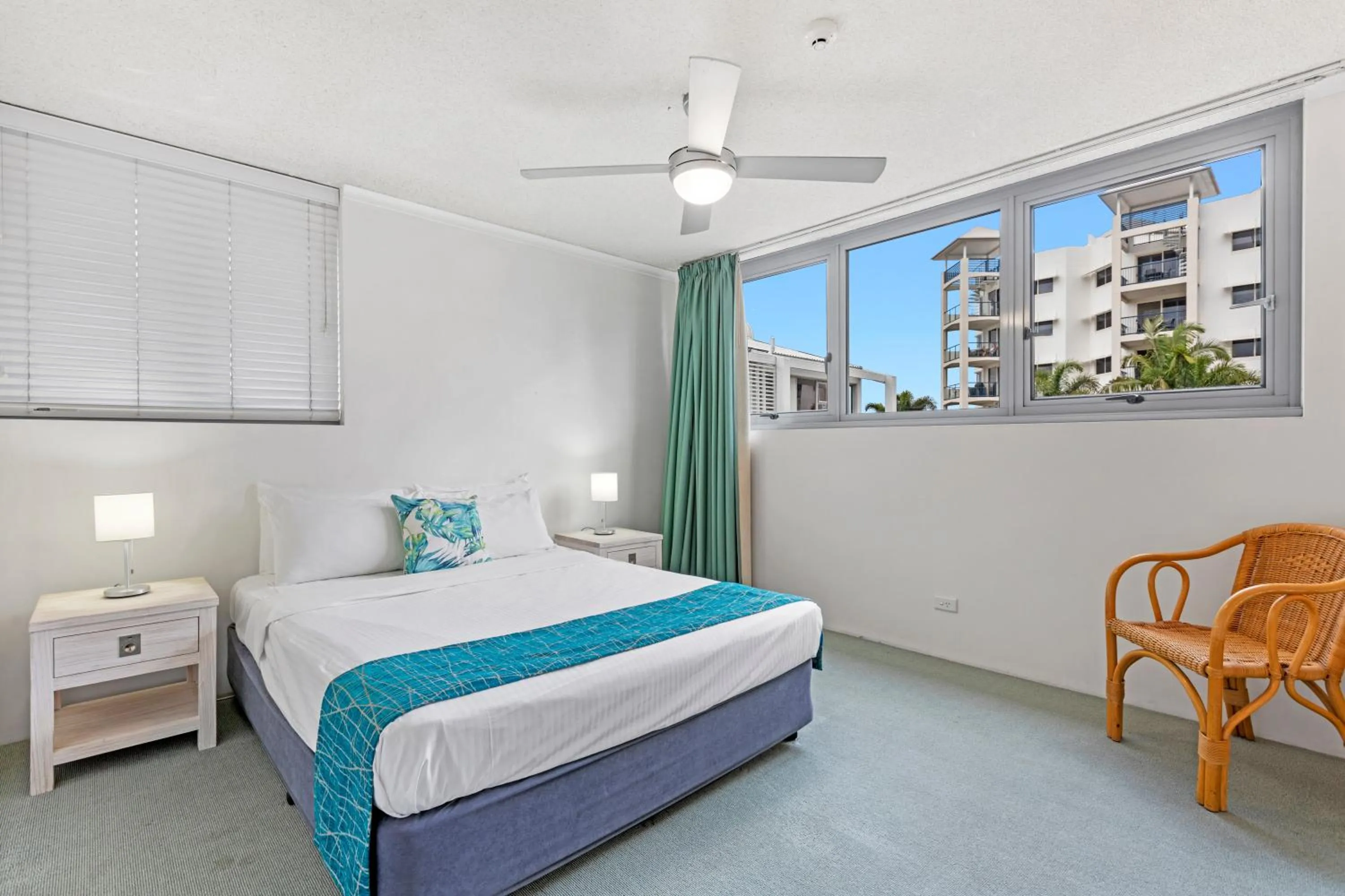 Bedroom, Bed in Northwind Beachfront Apartments