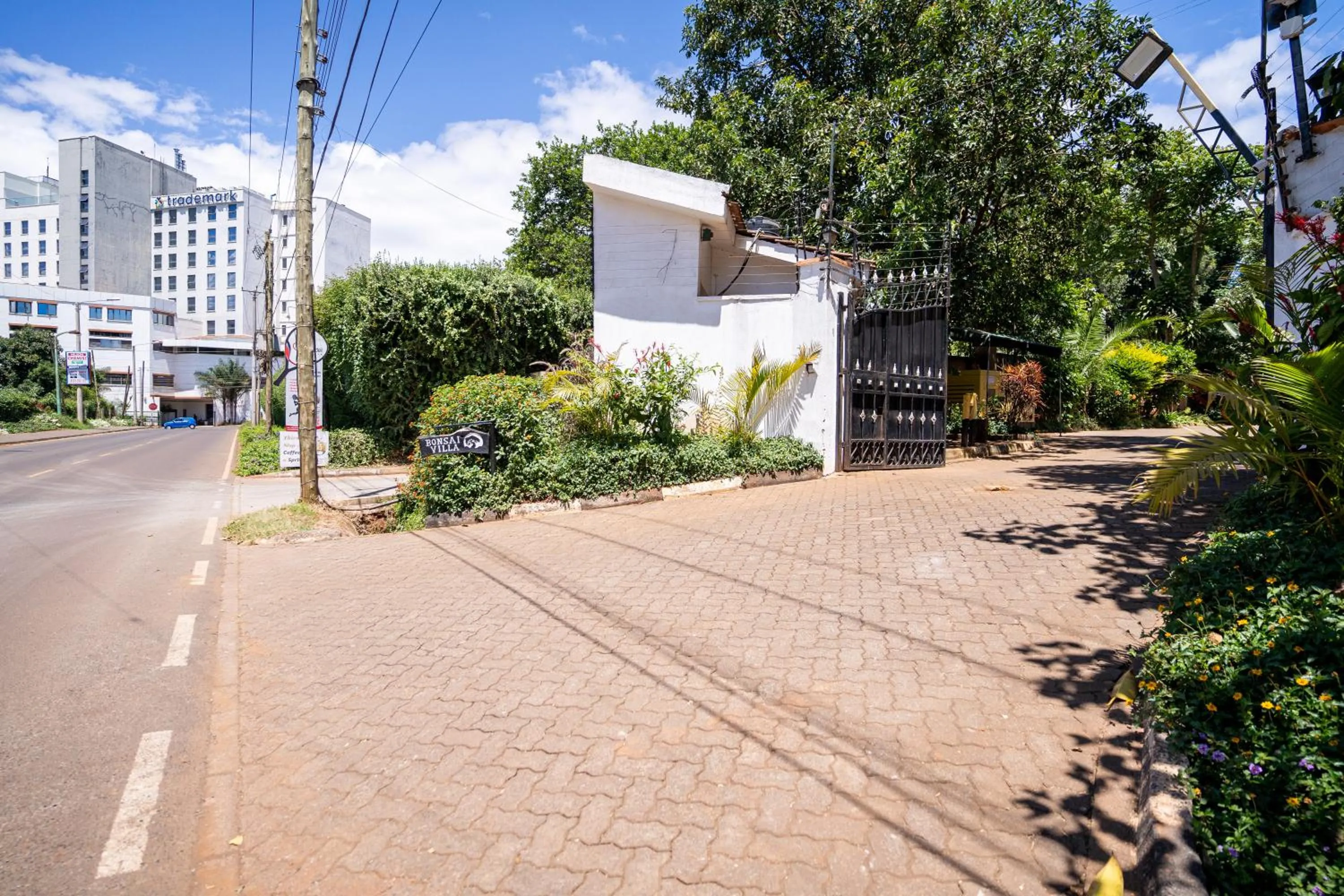 Facade/entrance in Bonsai Villa