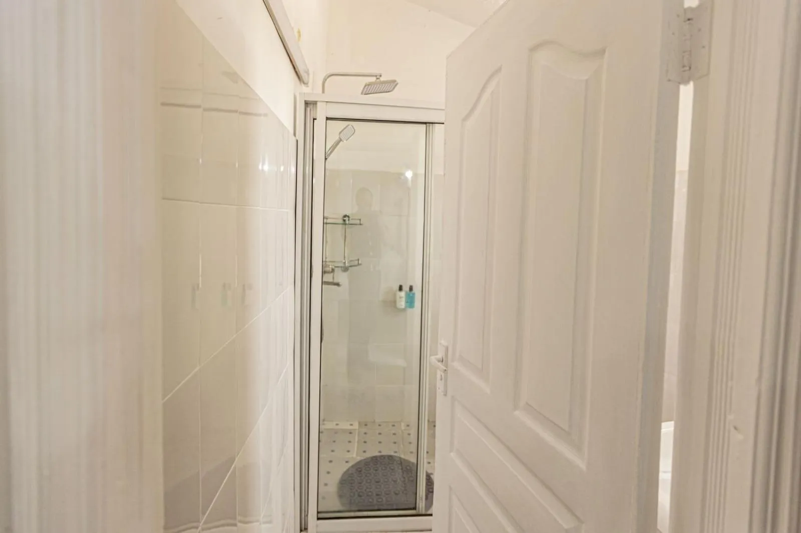 Shower in Bonsai Villa