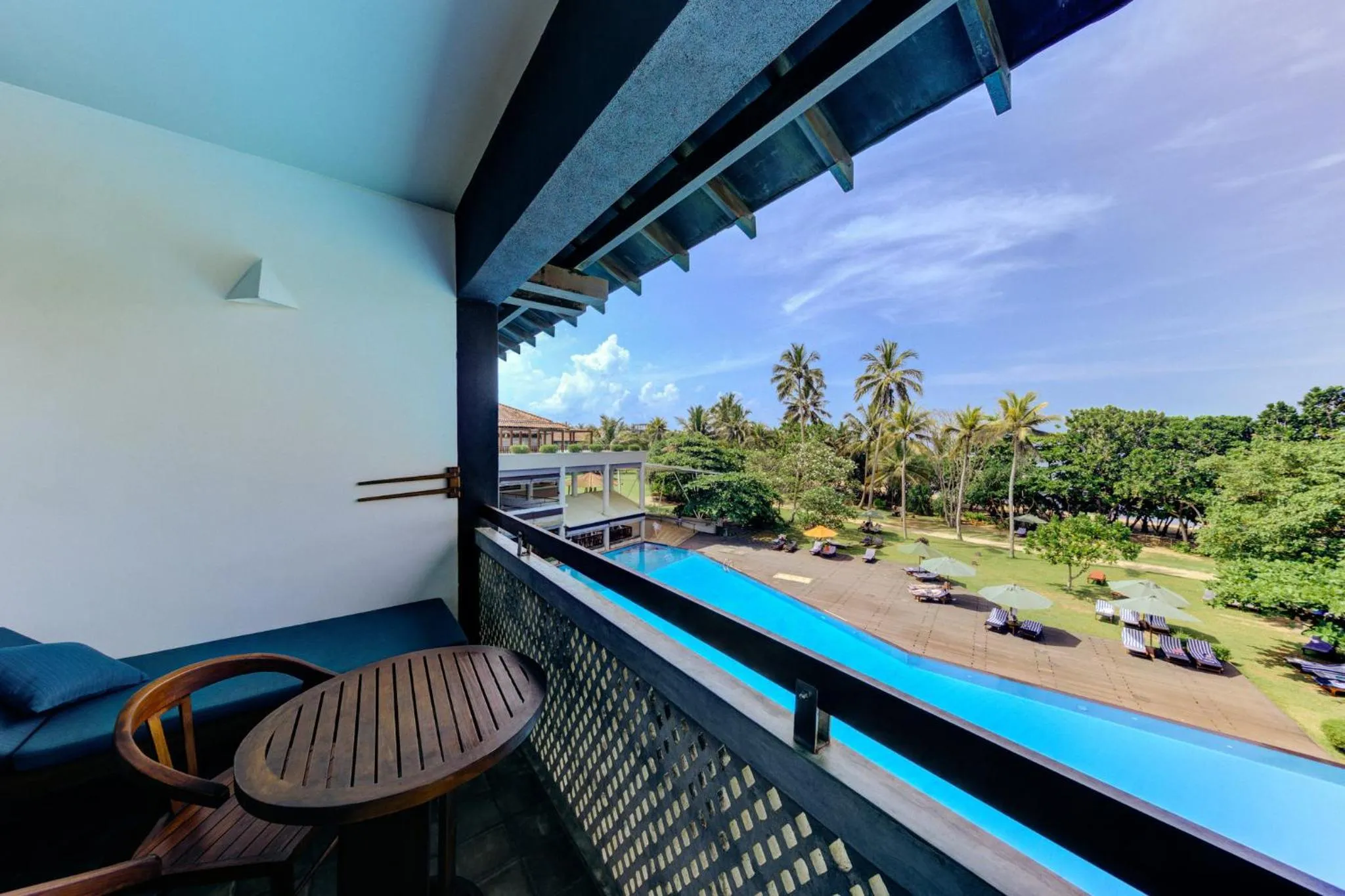 Bedroom in Cinnamon Bey Beruwala