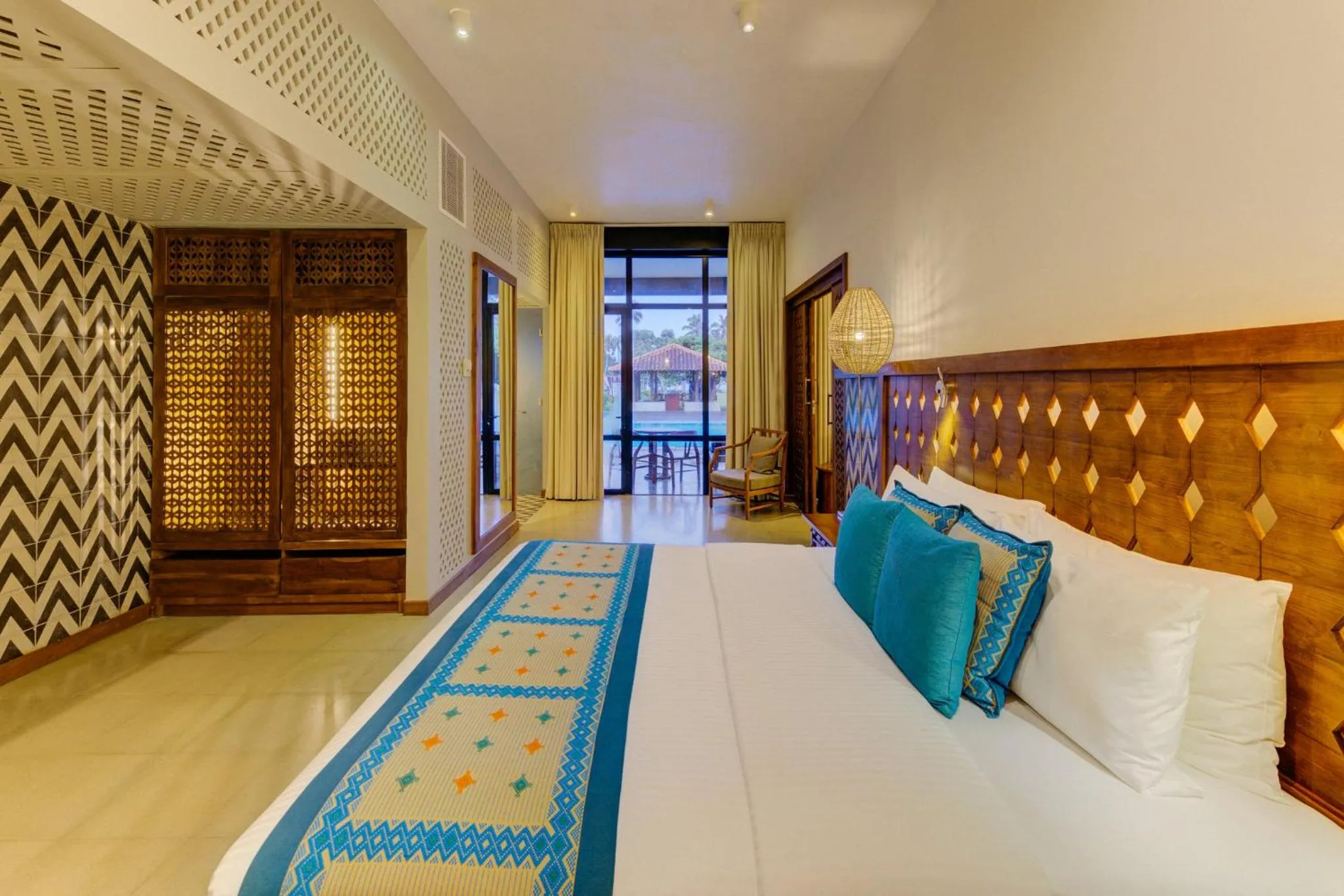 Bedroom, Bed in Cinnamon Bey Beruwala