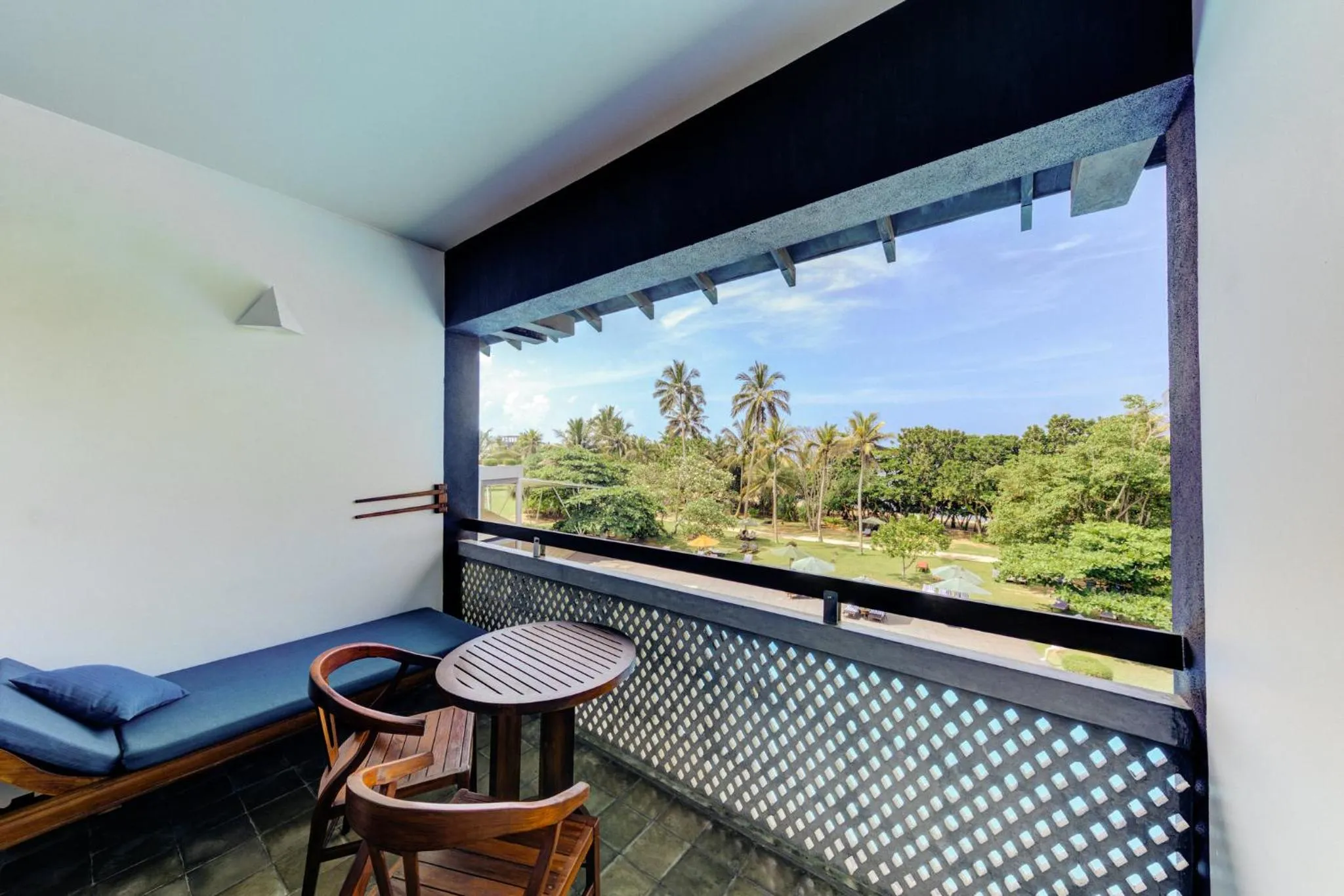 Bedroom in Cinnamon Bey Beruwala