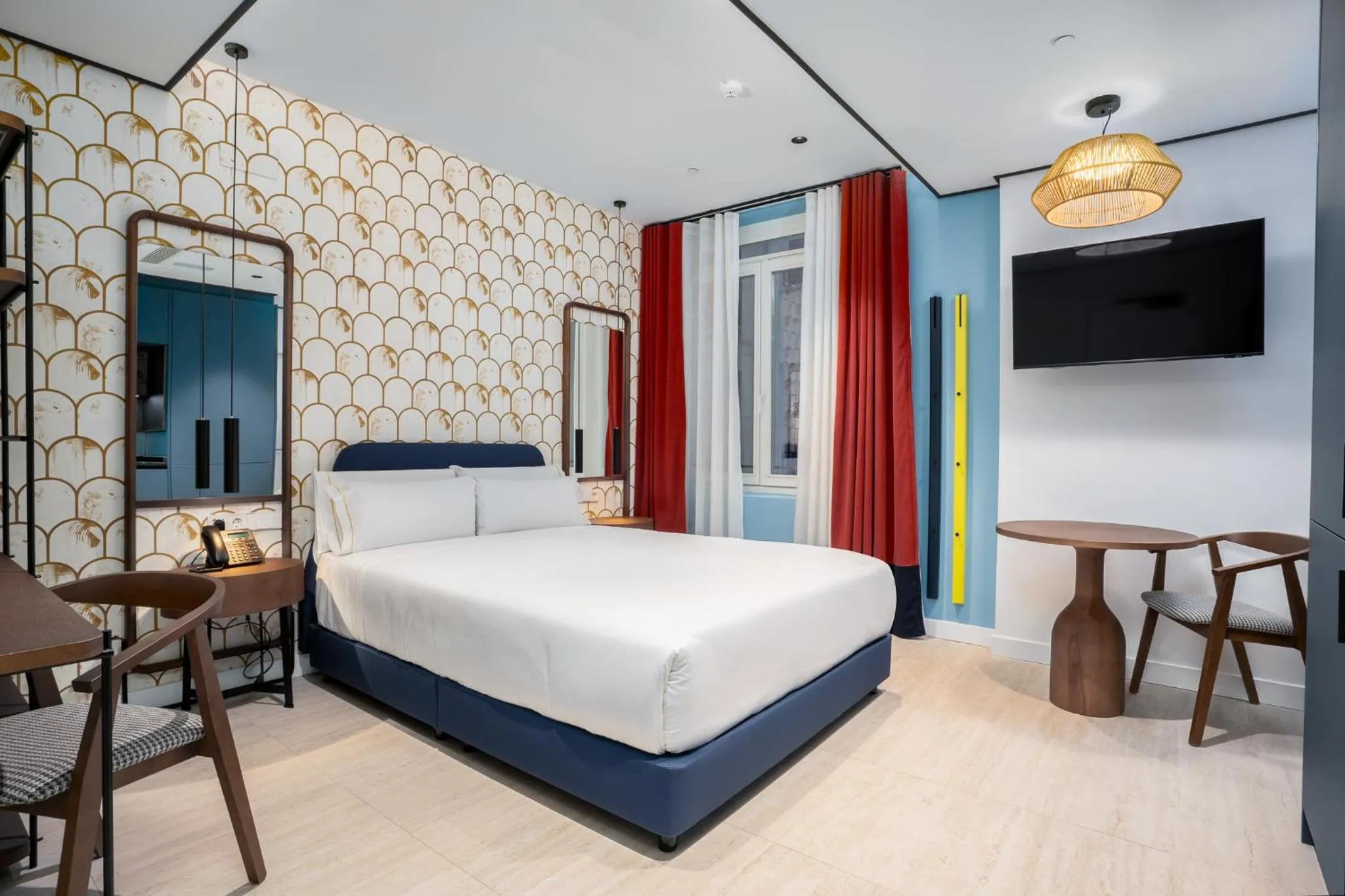 Bed in Smartrental Collection Gran Vía Centric