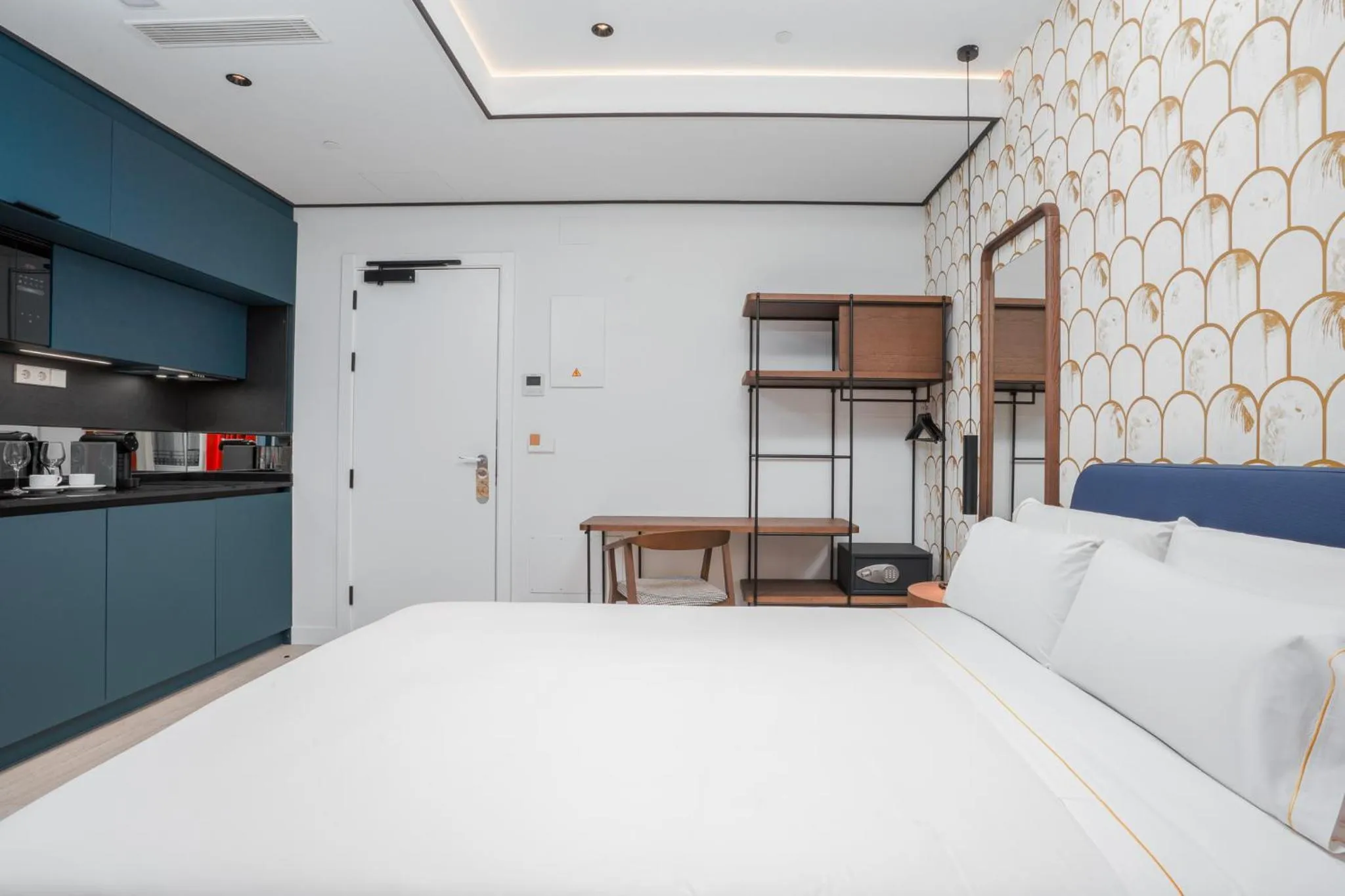 Bed in Smartrental Collection Gran Vía Centric