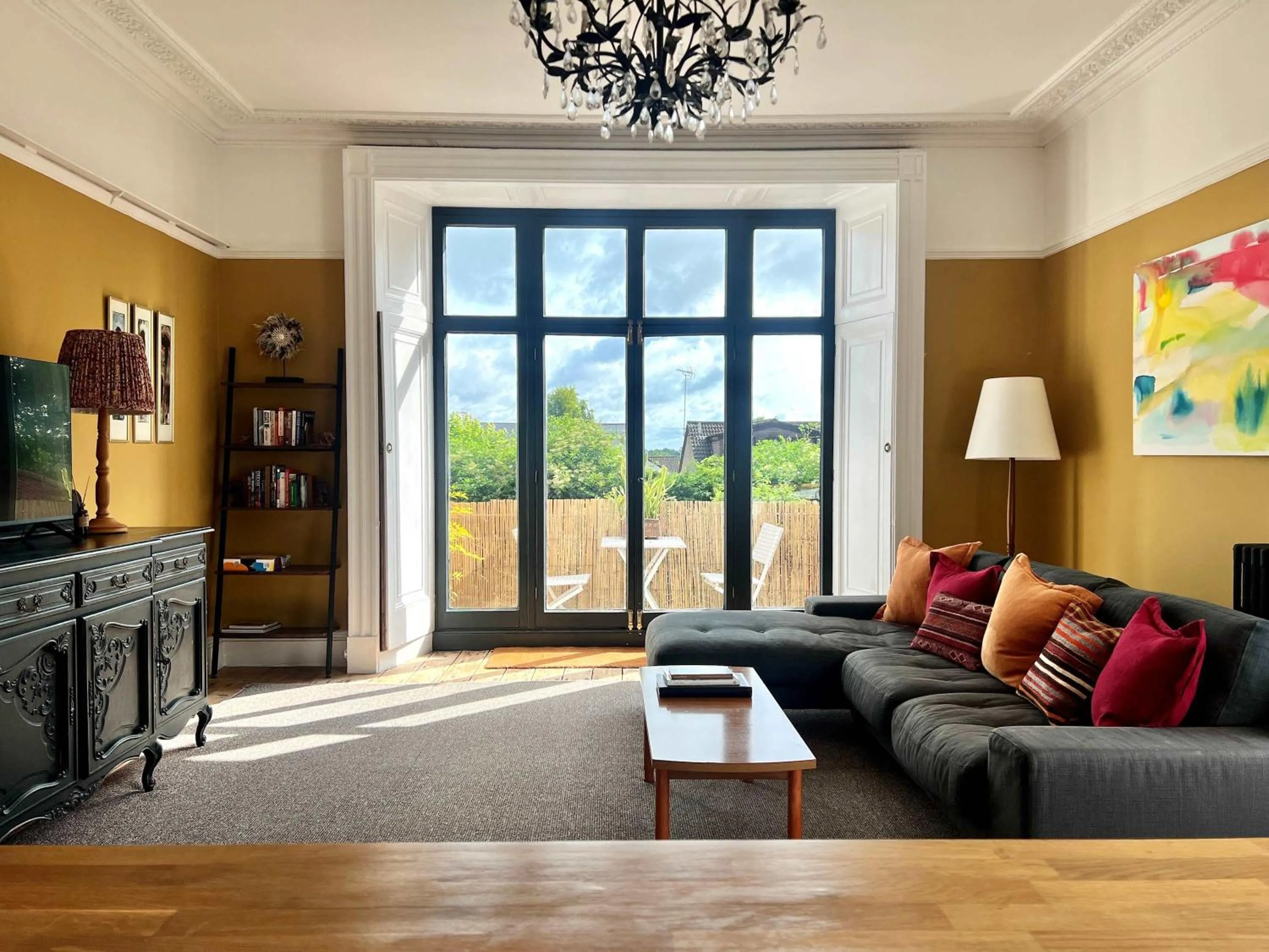 The Georgian Manor Apartment - Central Frome