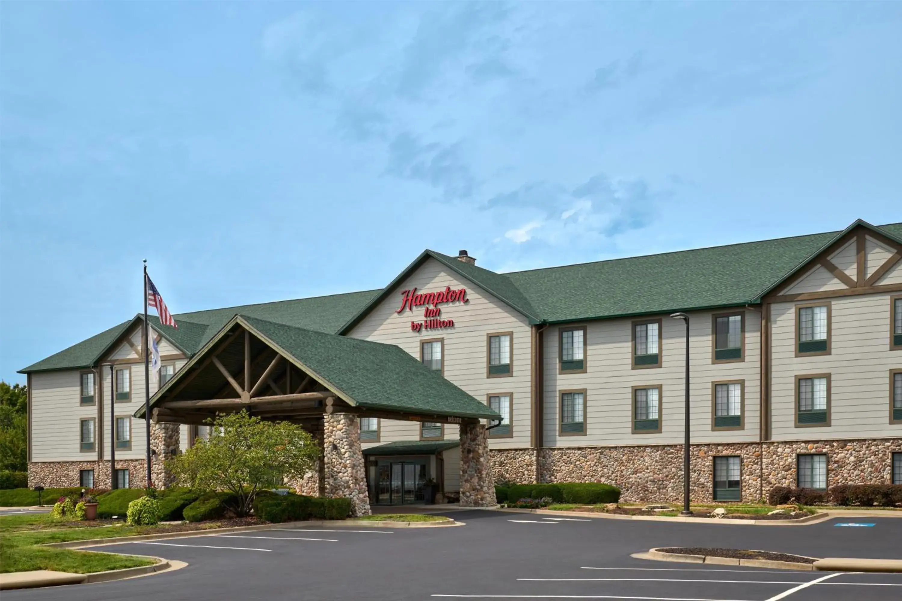 Property building in Hampton Inn Kansas City The Legends Property building in Hampton Inn Kansas City The Legends