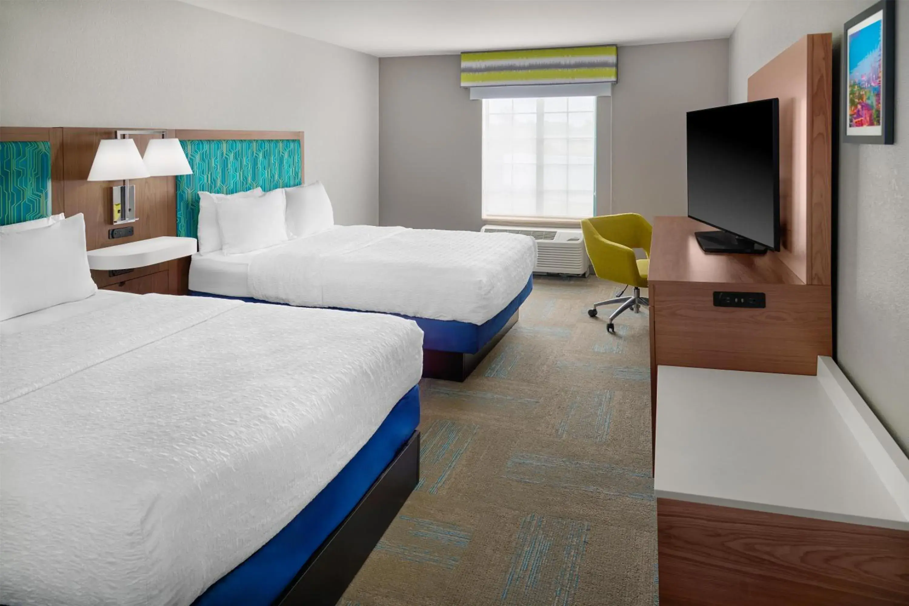 Bed in Hampton Inn Kansas City The Legends Bed in Hampton Inn Kansas City The Legends