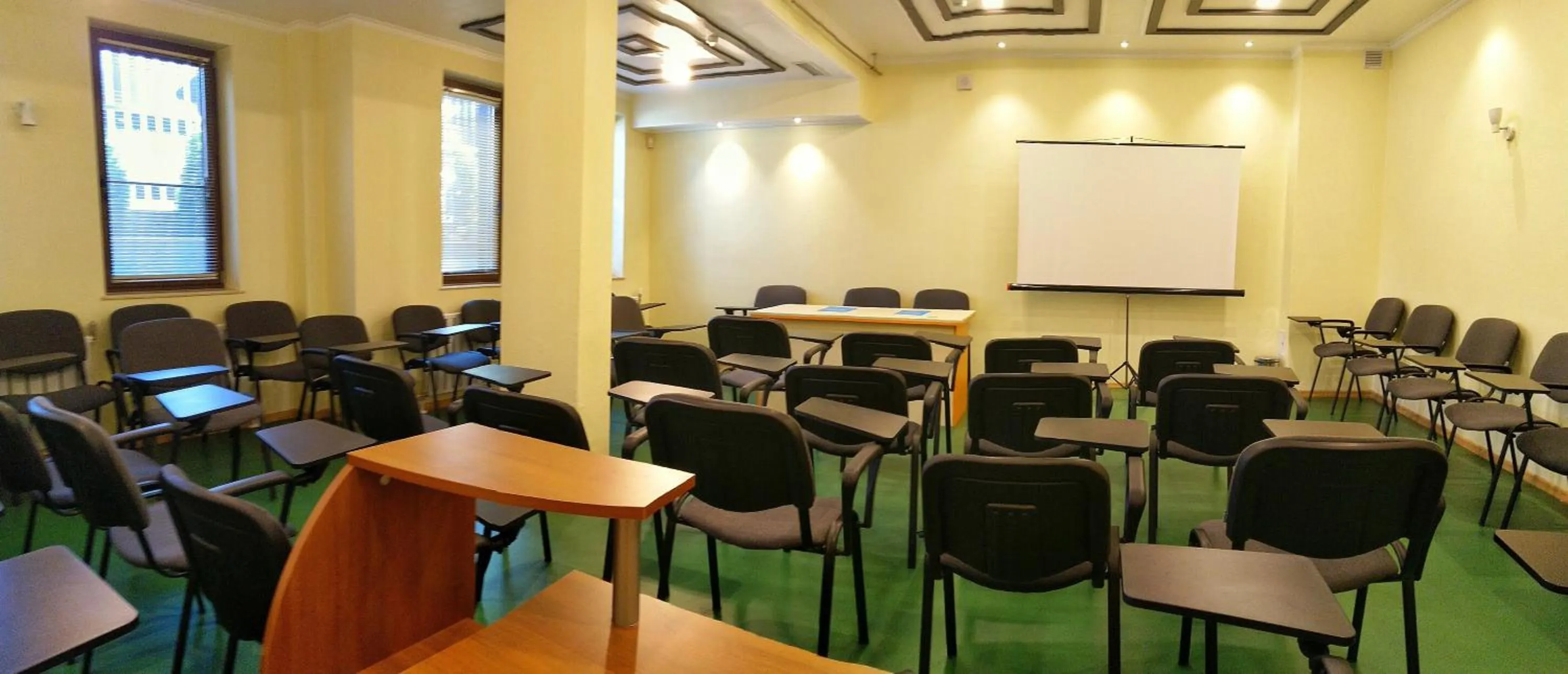 Business facilities in 7 Pools SPA Boutique Hotel