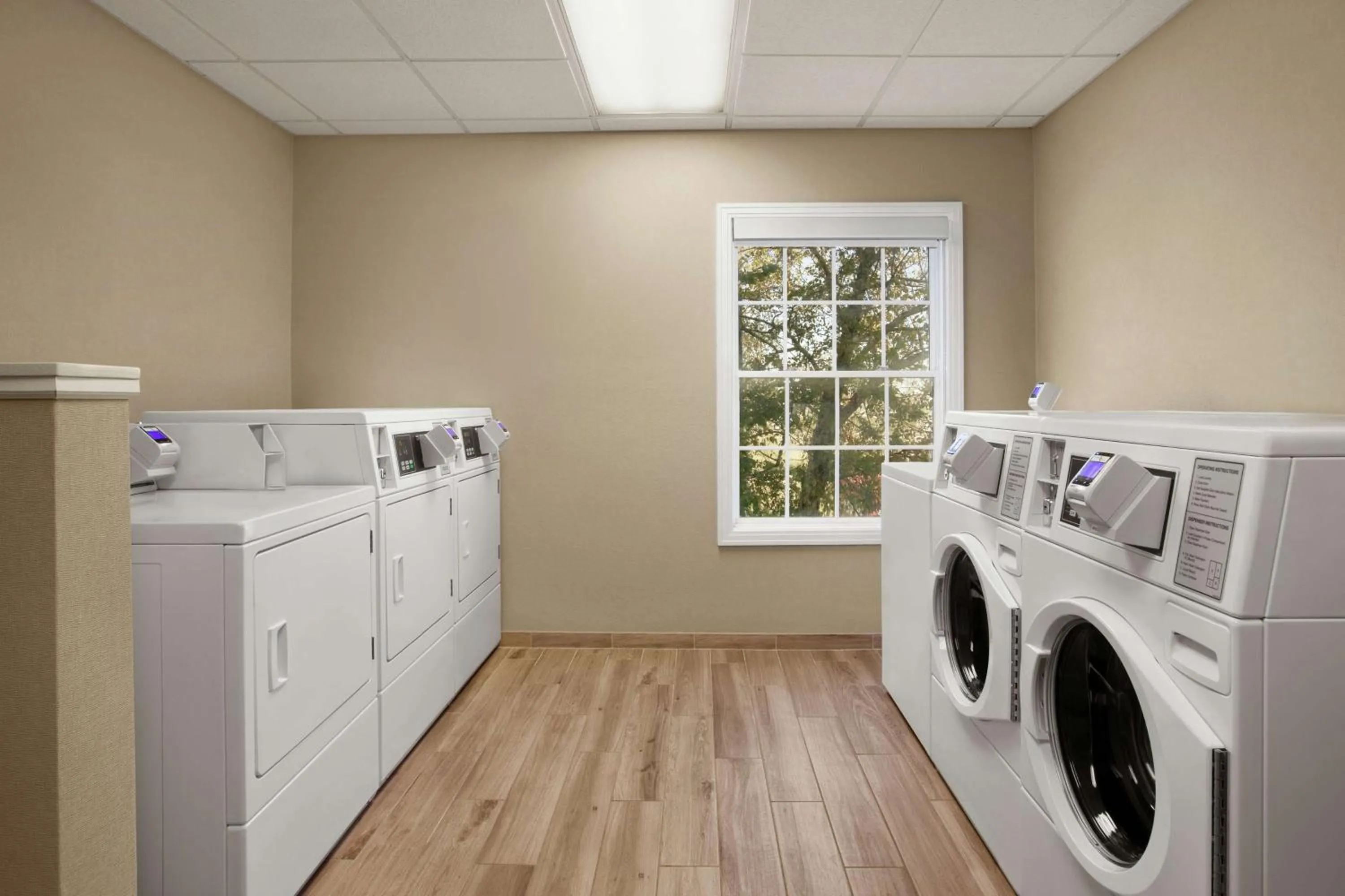 Property building in Homewood Suites by Hilton Kansas City Airport