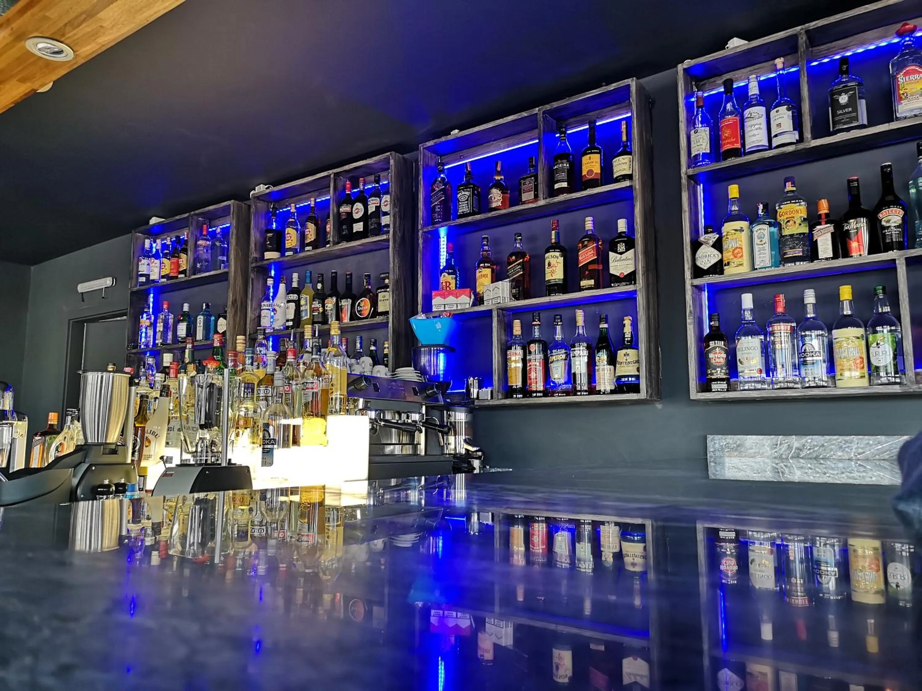 Lounge or bar in Halos Casa Resort