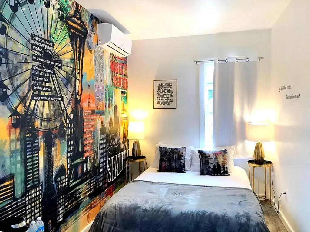 Bed in The ART INN Seattle Bed in The ART INN Seattle