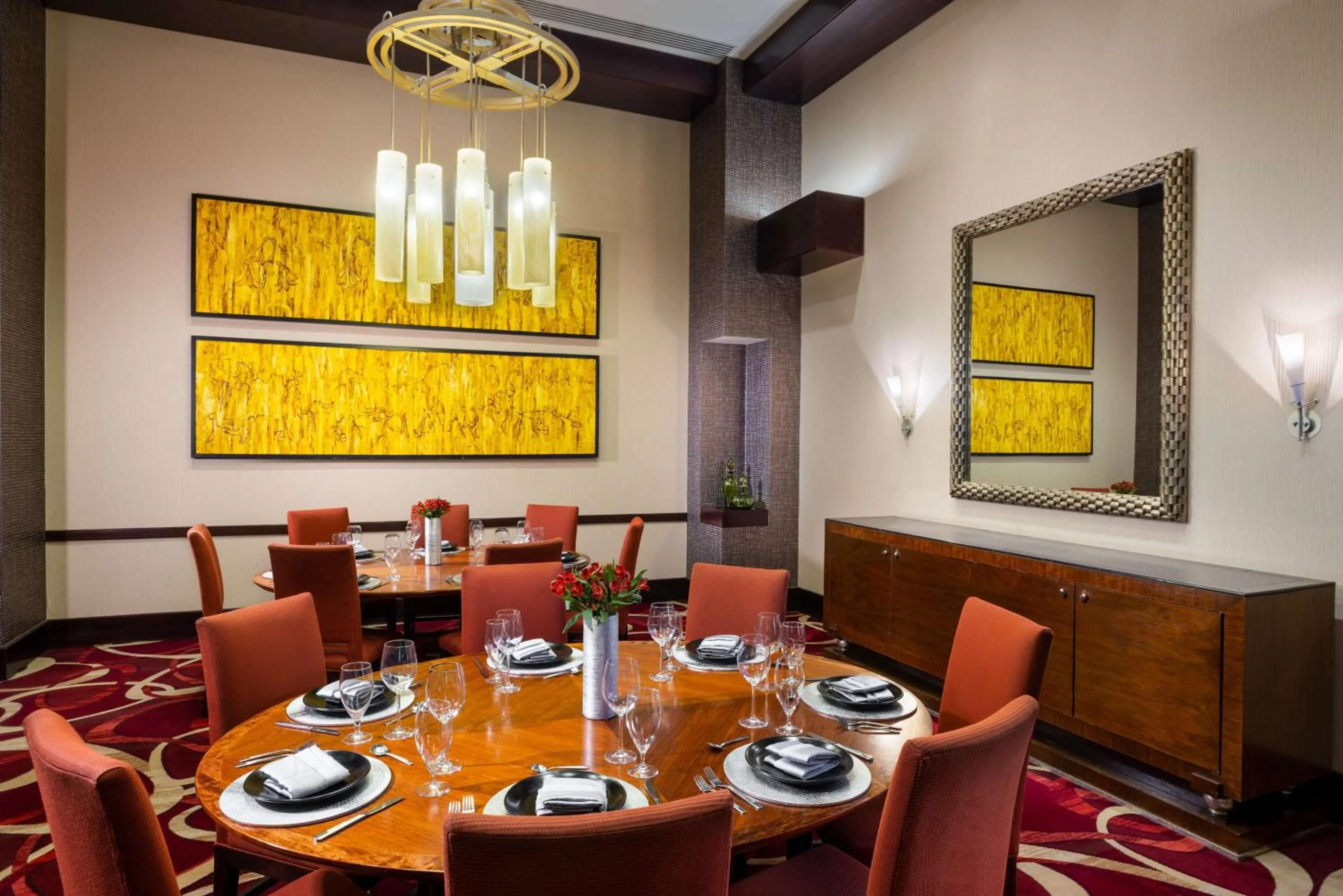 Restaurant/places to eat in Hilton Americas - Houston