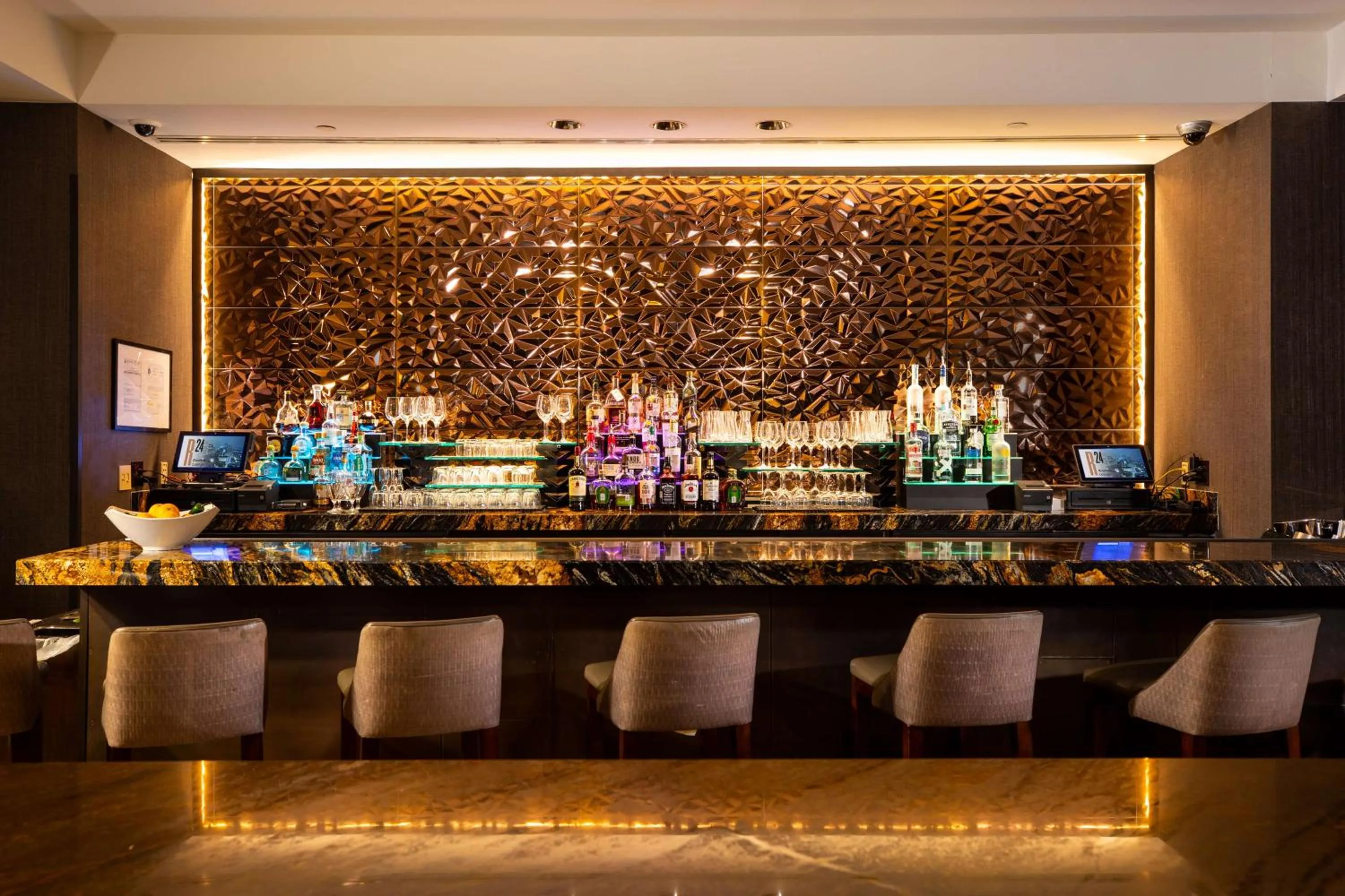 Lounge or bar in Hilton Americas - Houston