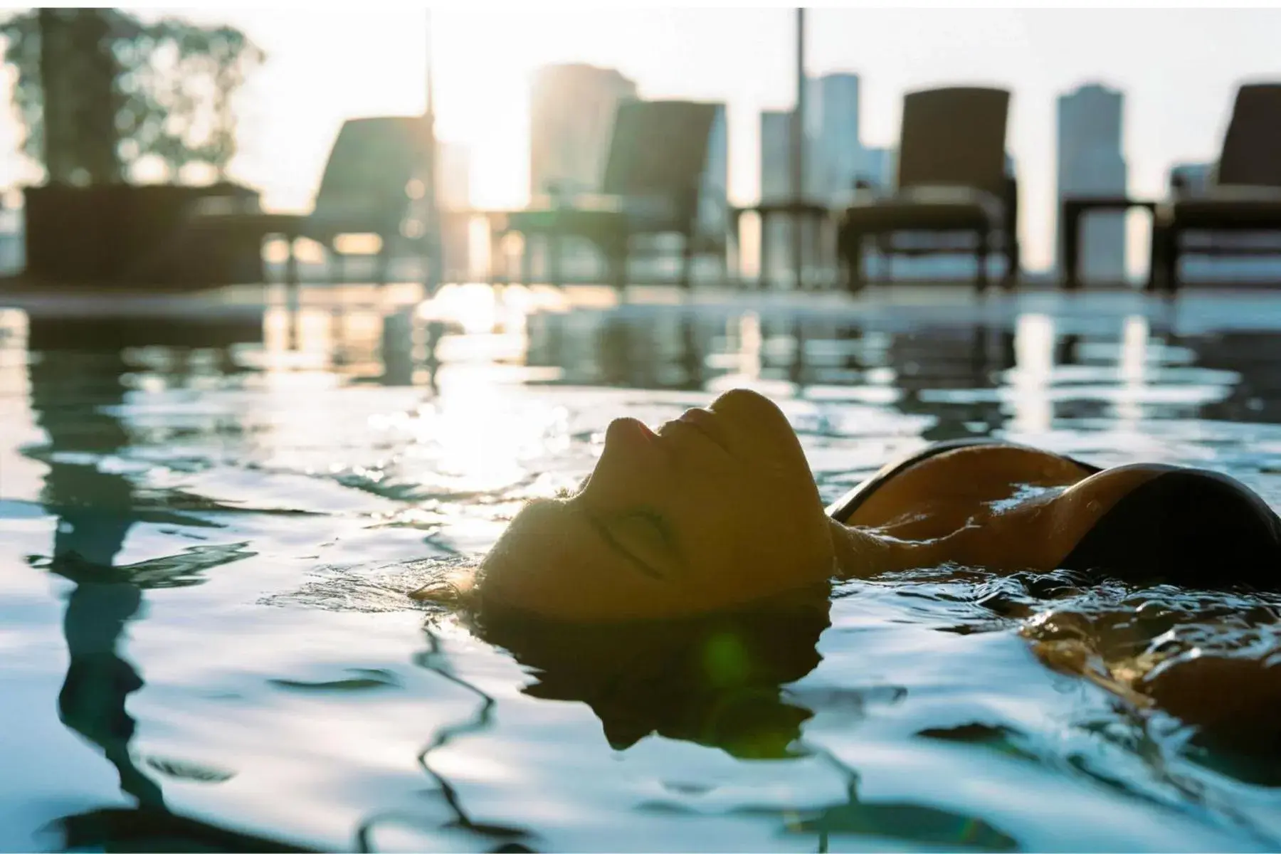 Swimming pool in Hilton Americas - Houston Swimming pool in Hilton Americas - Houston