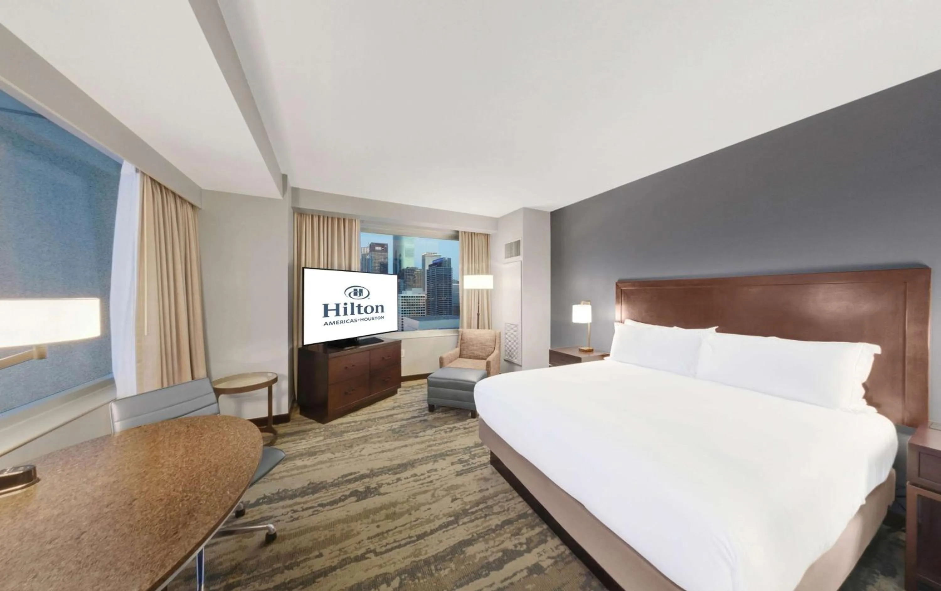 View (from property/room), Bed in Hilton Americas - Houston