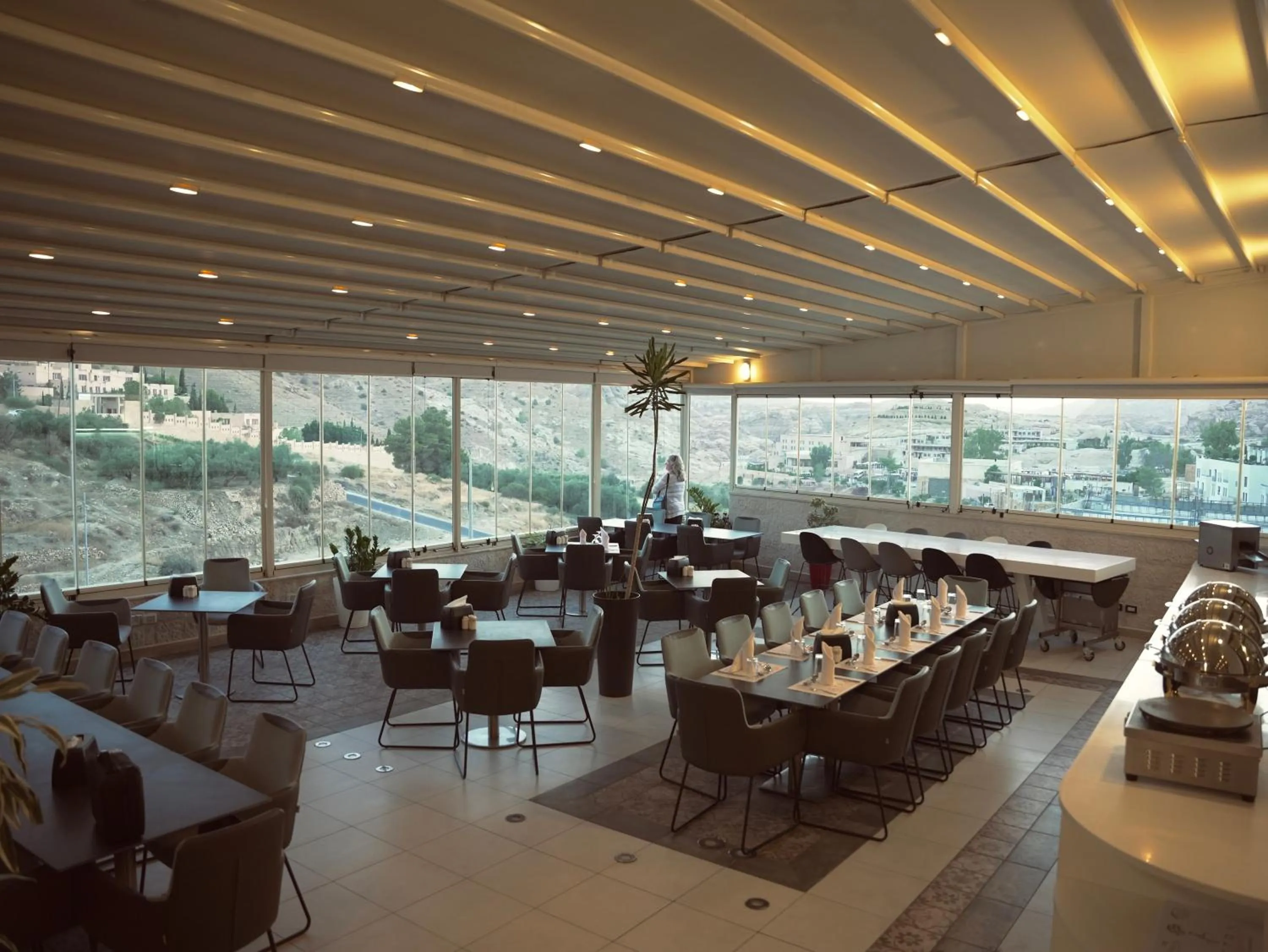 Restaurant/places to eat in Petra Boutique Hotel