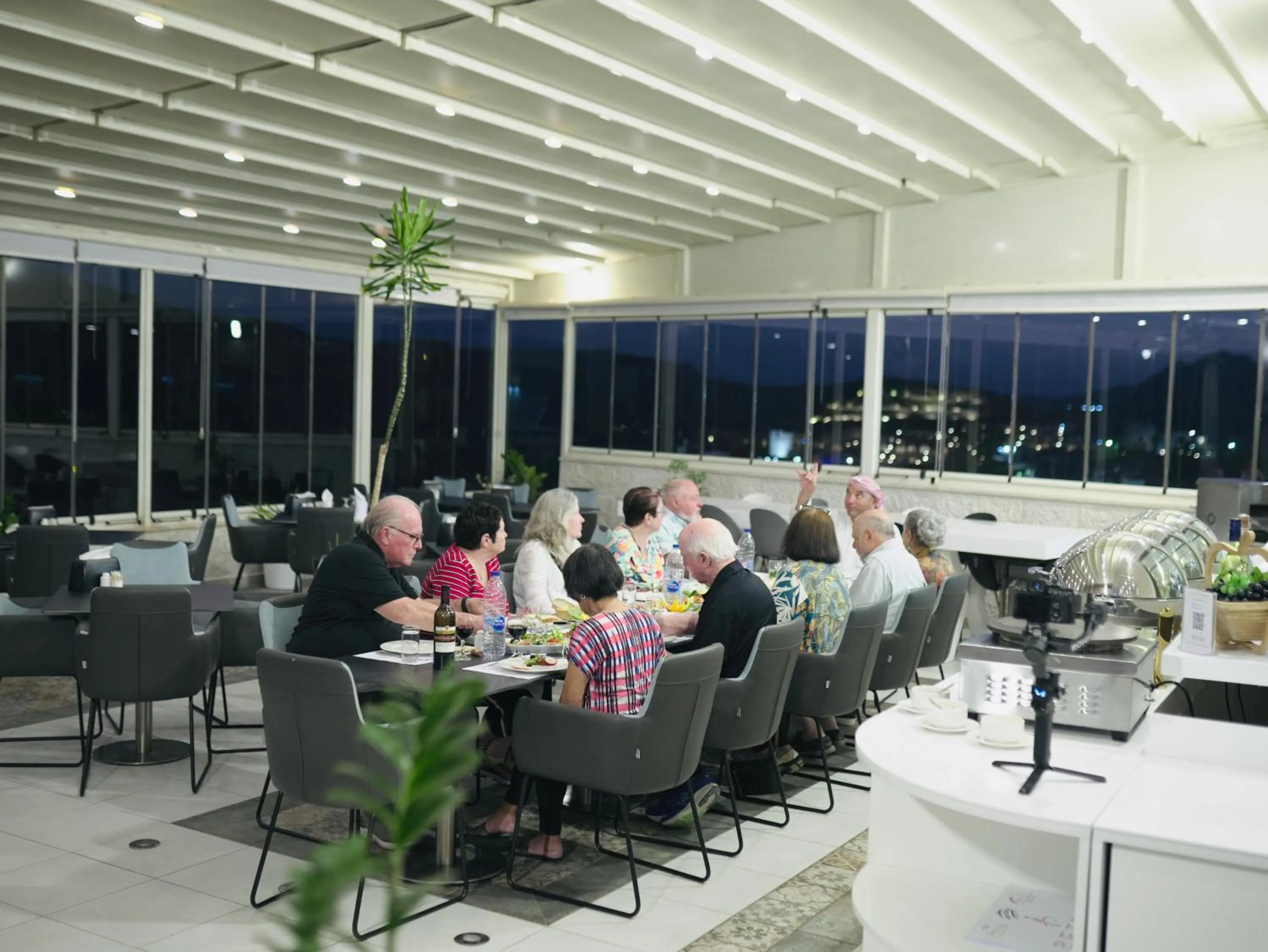 Restaurant/places to eat in Petra Boutique Hotel